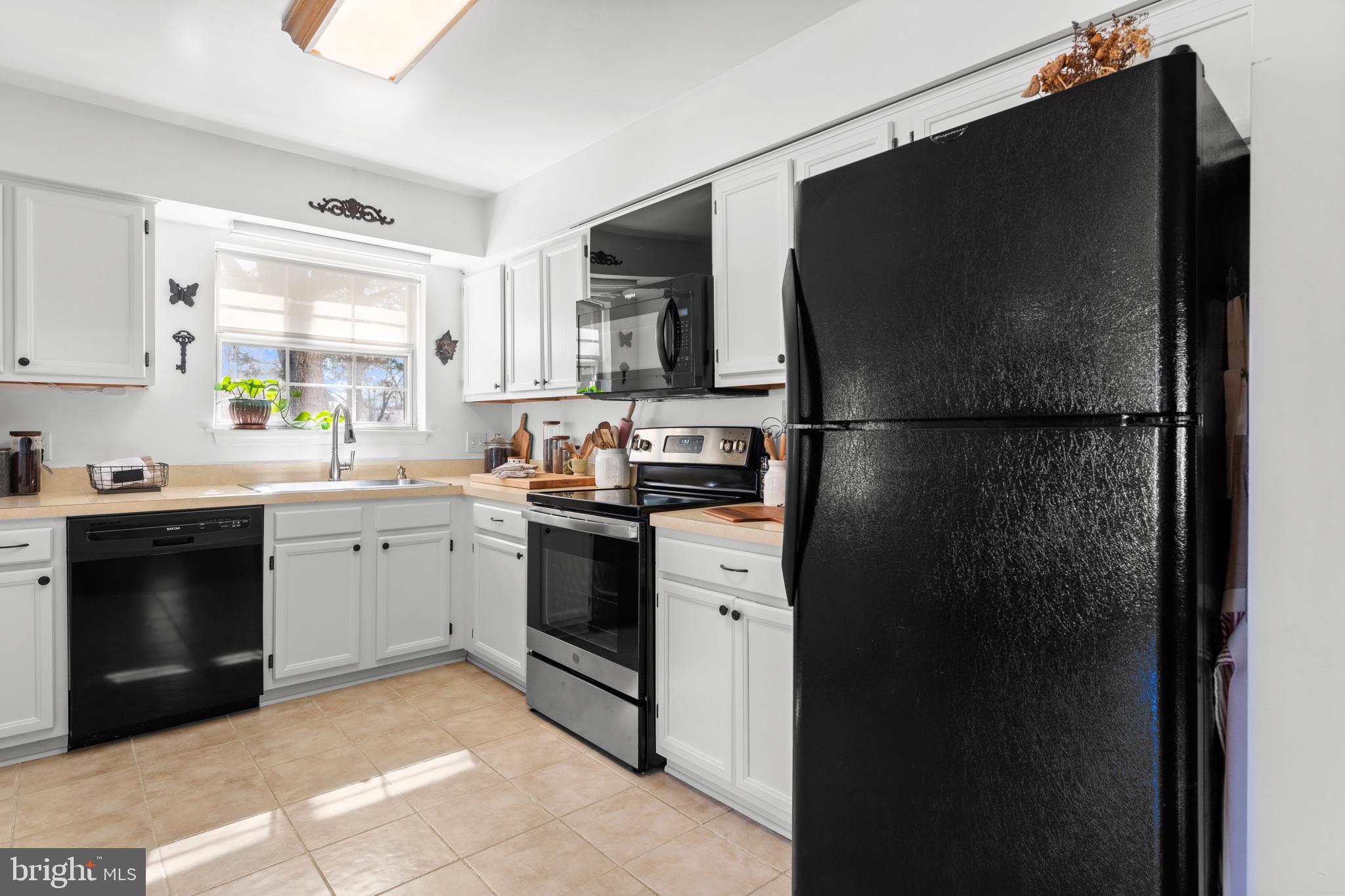 BLUFF POINT - Residential