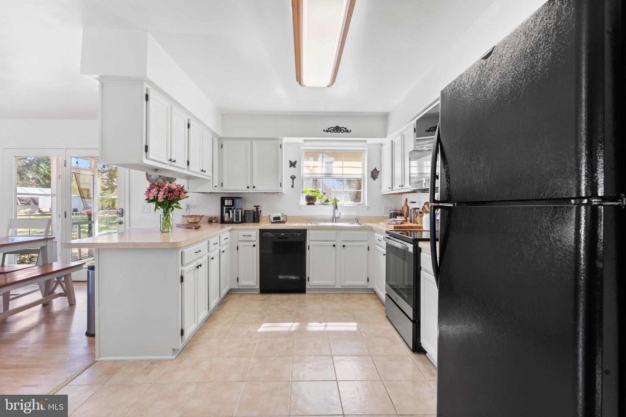 BLUFF POINT - Residential