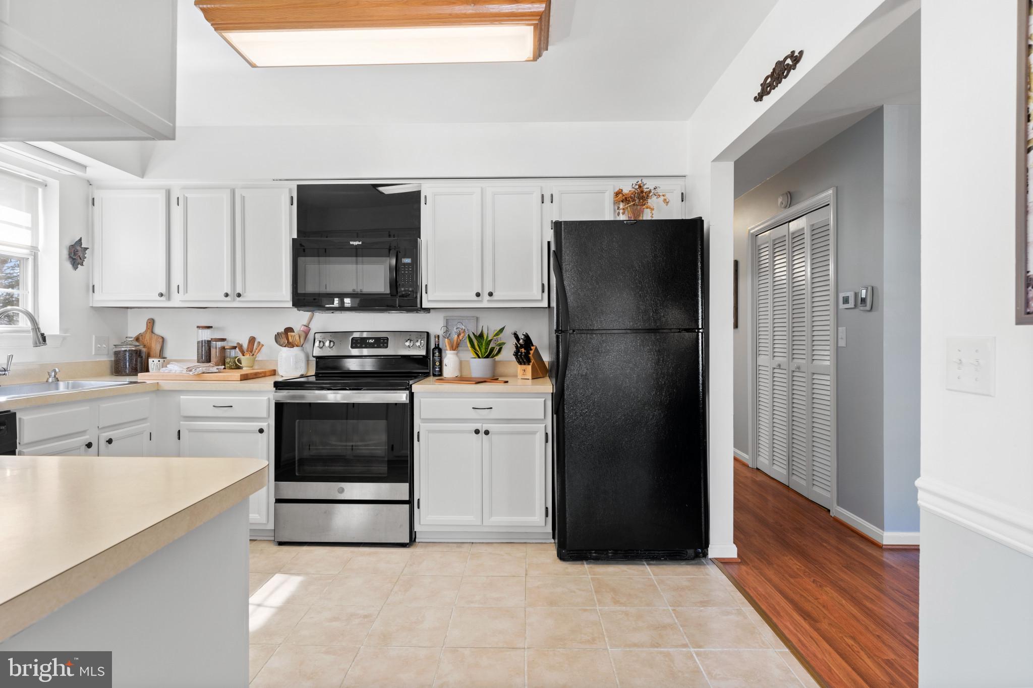 BLUFF POINT - Residential