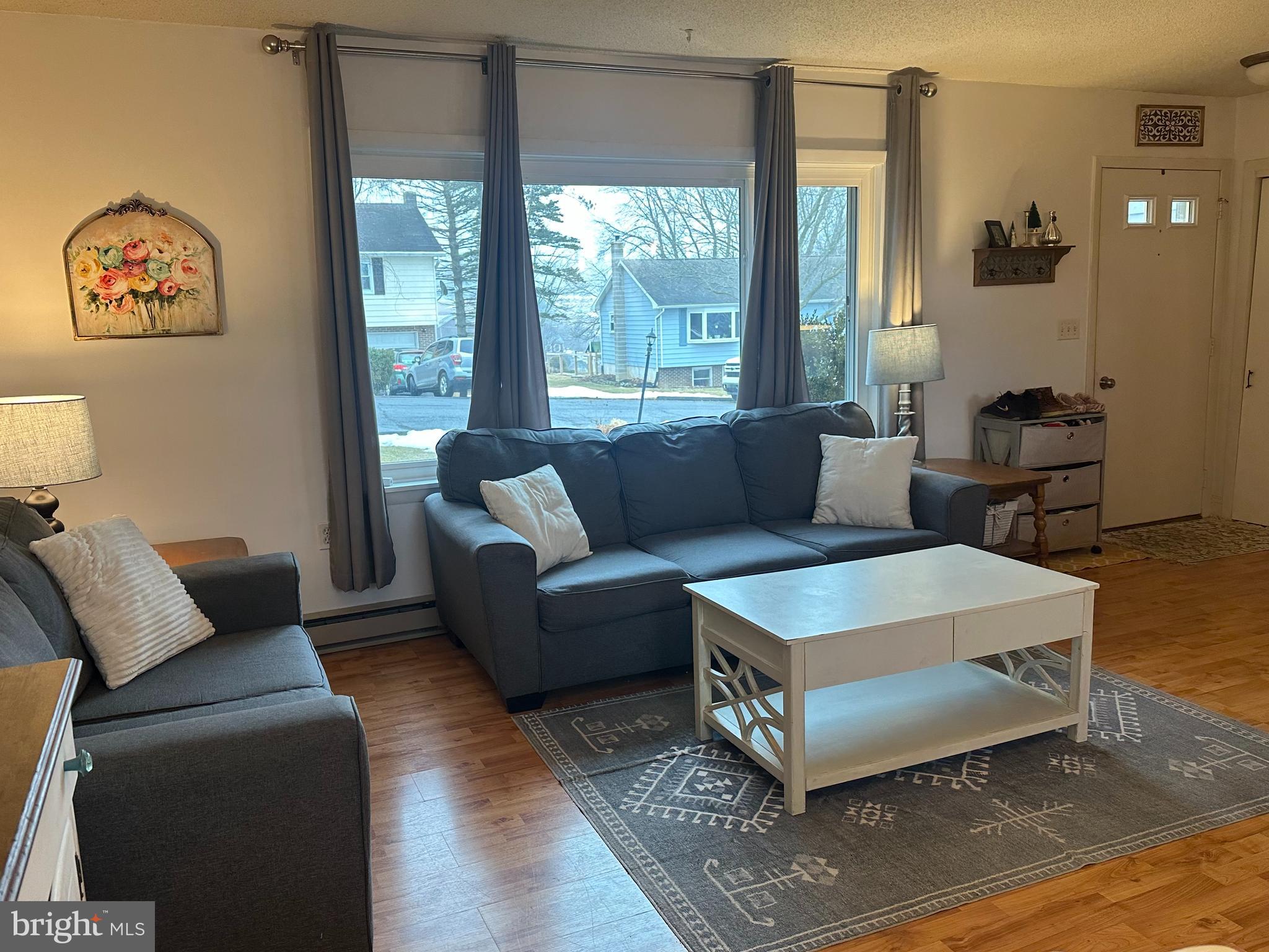 COUNTRY CLUB PARK - Residential