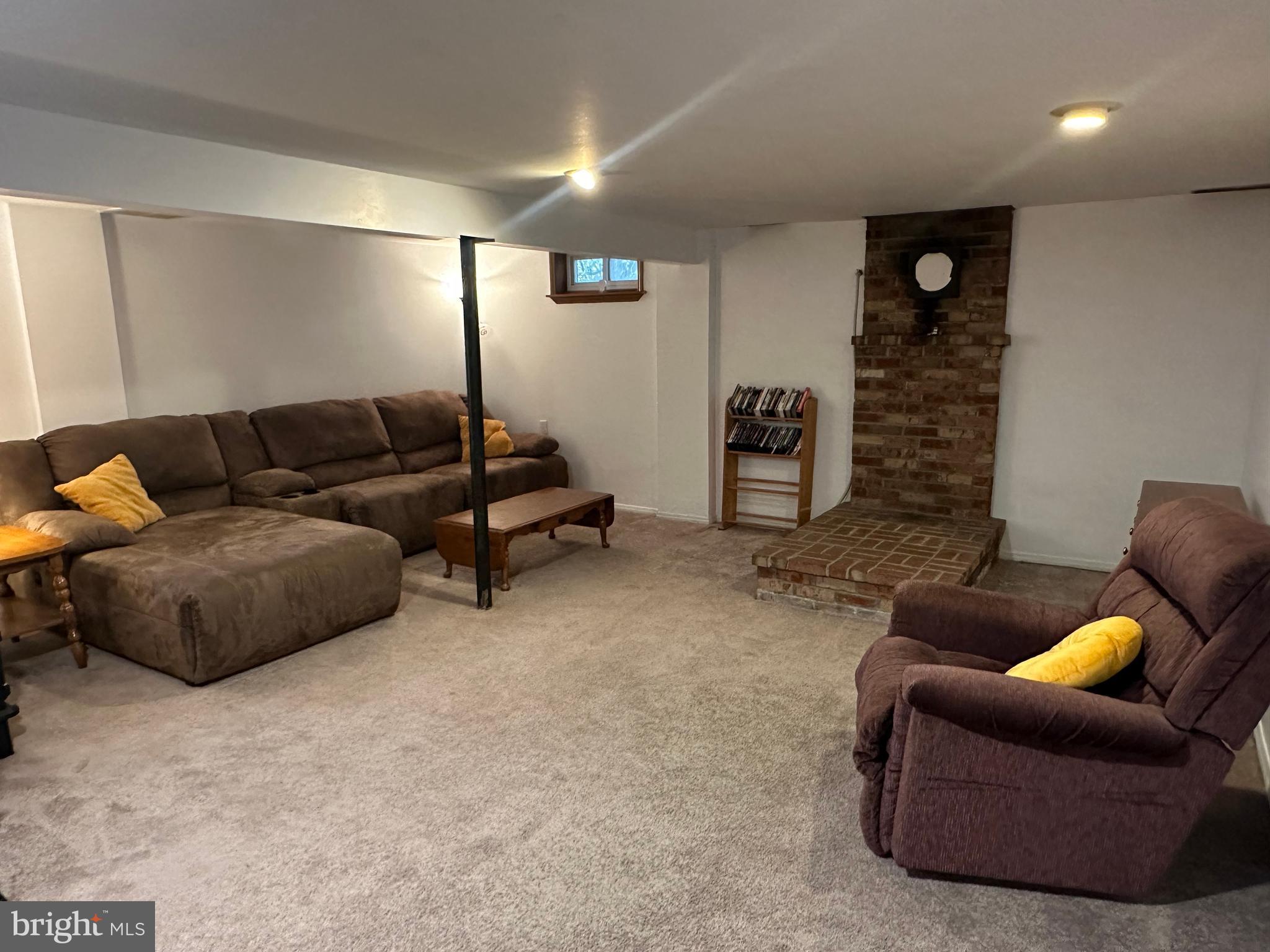 COUNTRY CLUB PARK - Residential