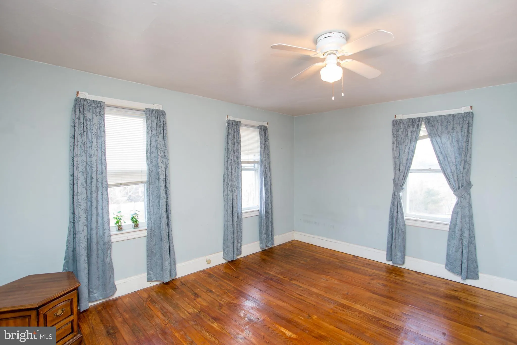 Ottsville, Pennsylvania 18942, United States, 4 Bedrooms Bedrooms, ,2 BathroomsBathrooms,Residential,Contingent,17088