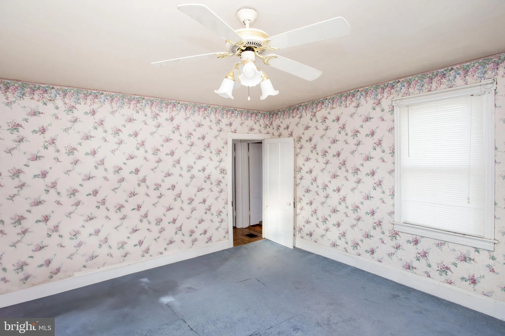 Ottsville, Pennsylvania 18942, United States, 4 Bedrooms Bedrooms, ,2 BathroomsBathrooms,Residential,Contingent,17088