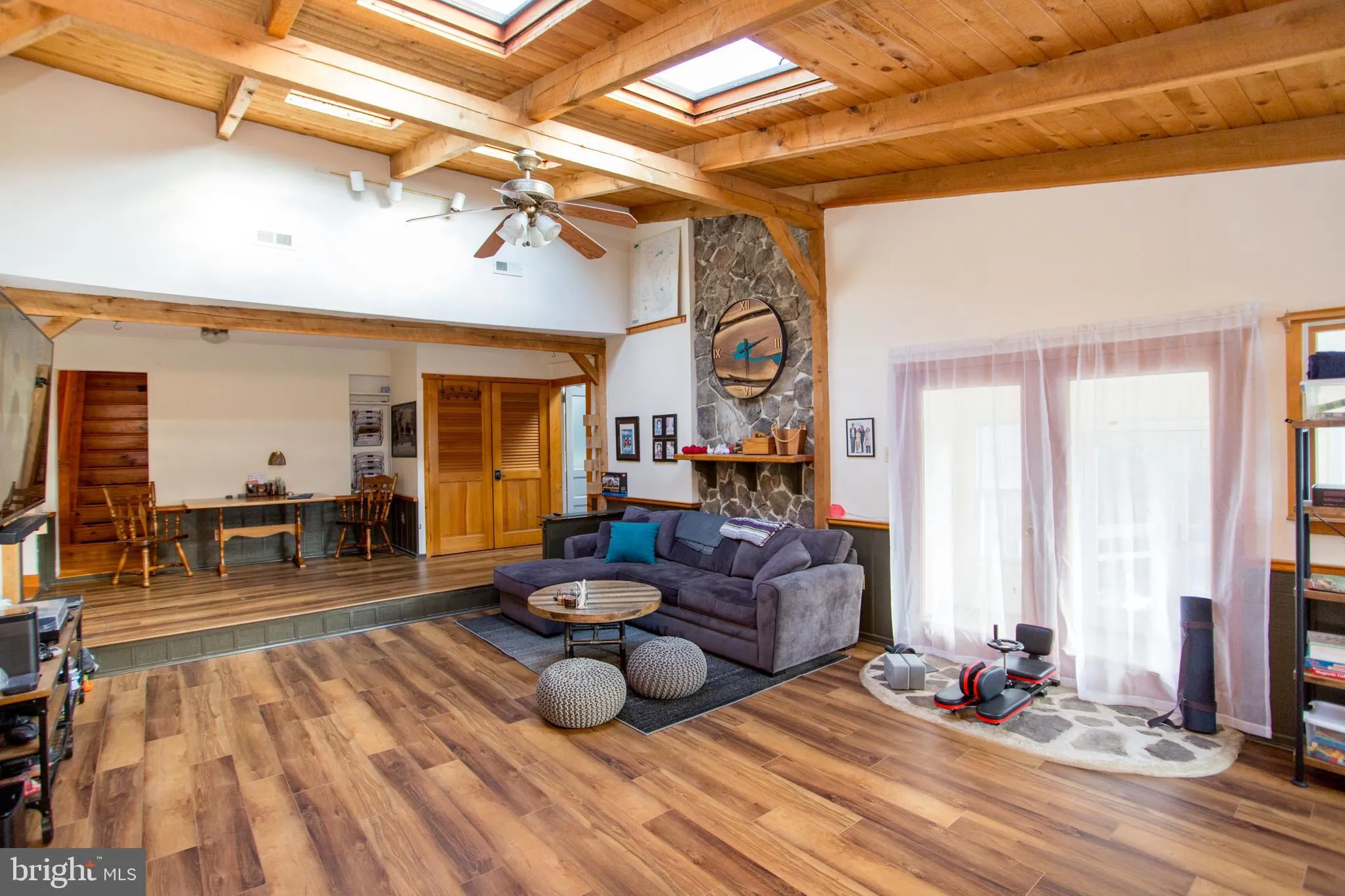 Ottsville, Pennsylvania 18942, United States, 4 Bedrooms Bedrooms, ,2 BathroomsBathrooms,Residential,Contingent,17088