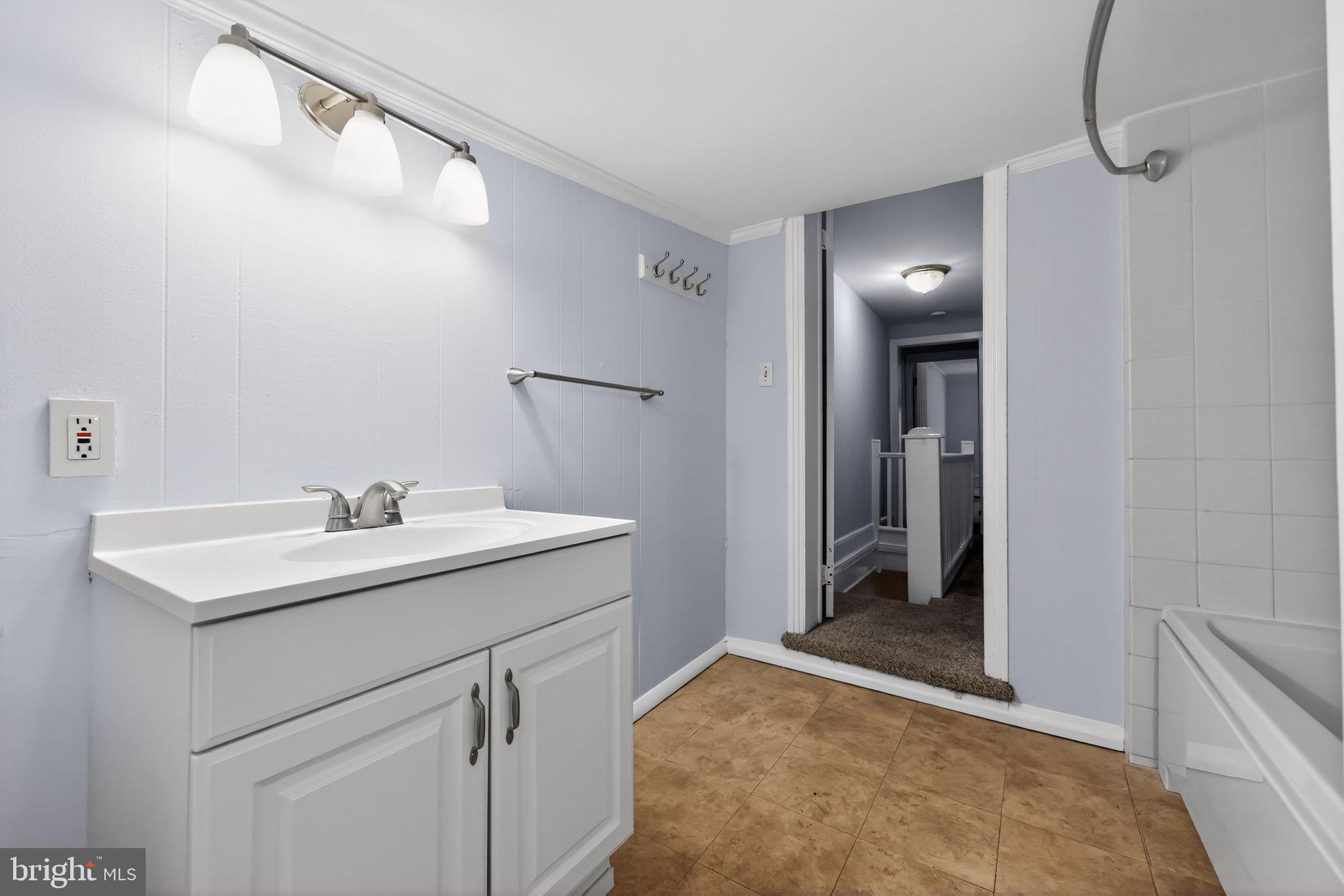 CONSHOHOCKEN - Residential Lease