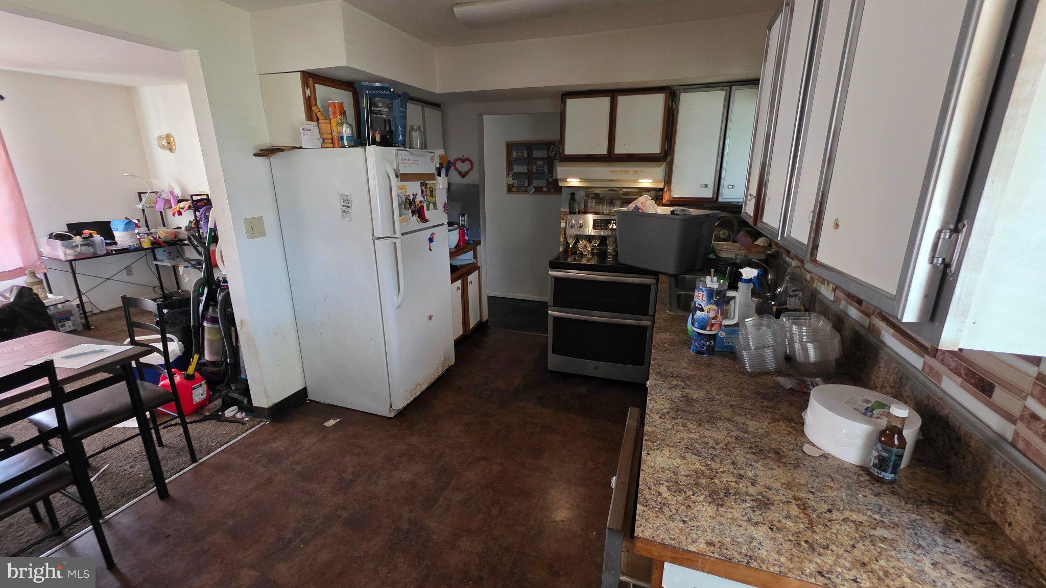 MIDDLETOWN - Residential