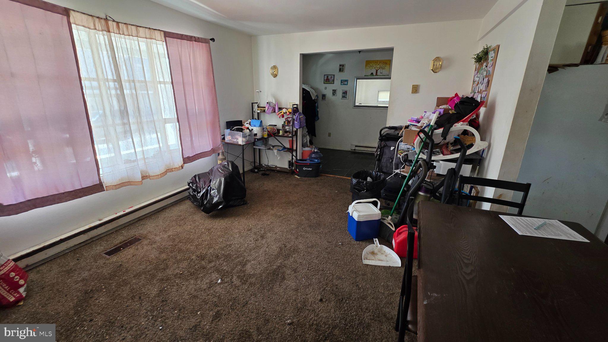 MIDDLETOWN - Residential