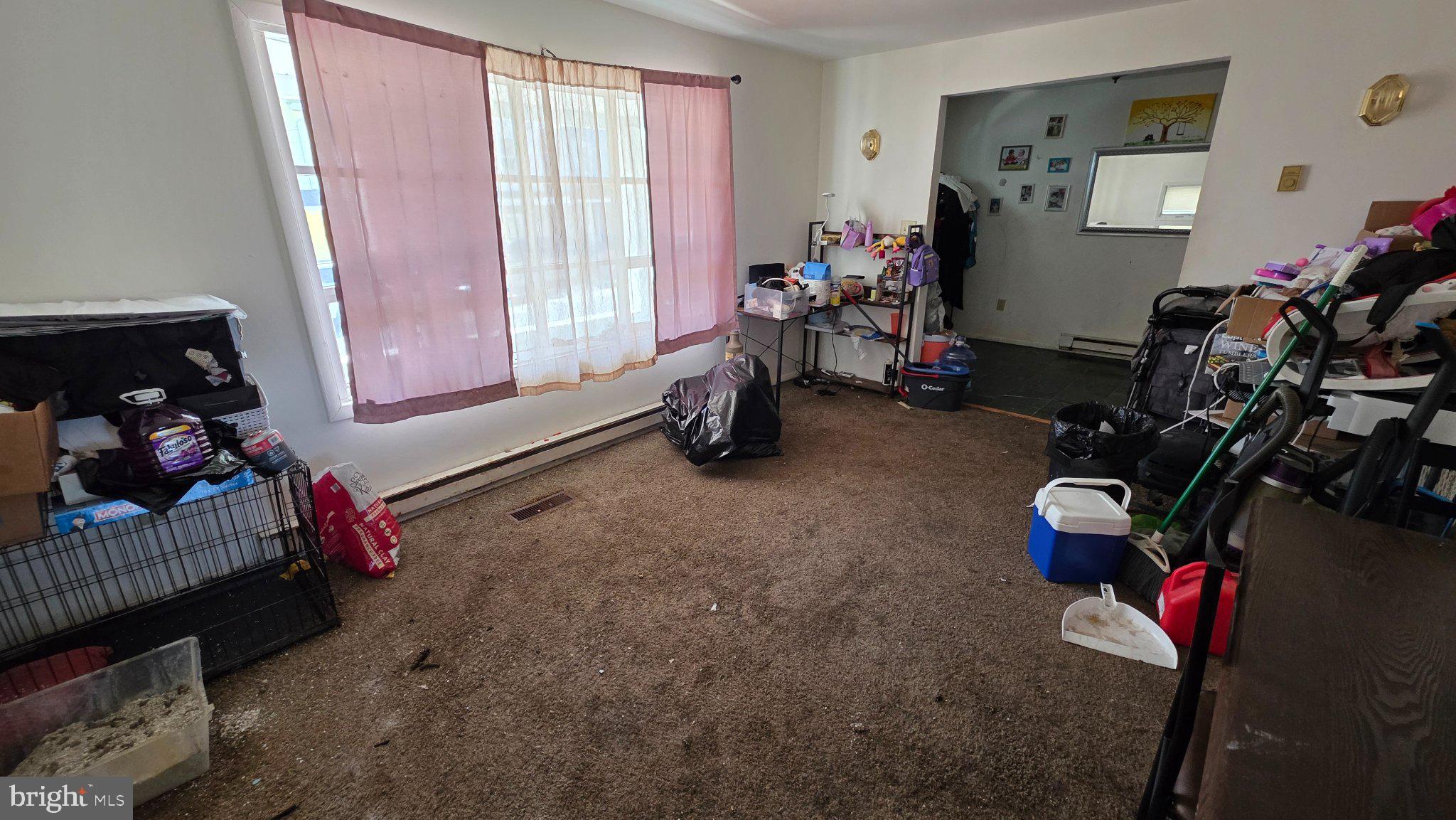 MIDDLETOWN - Residential