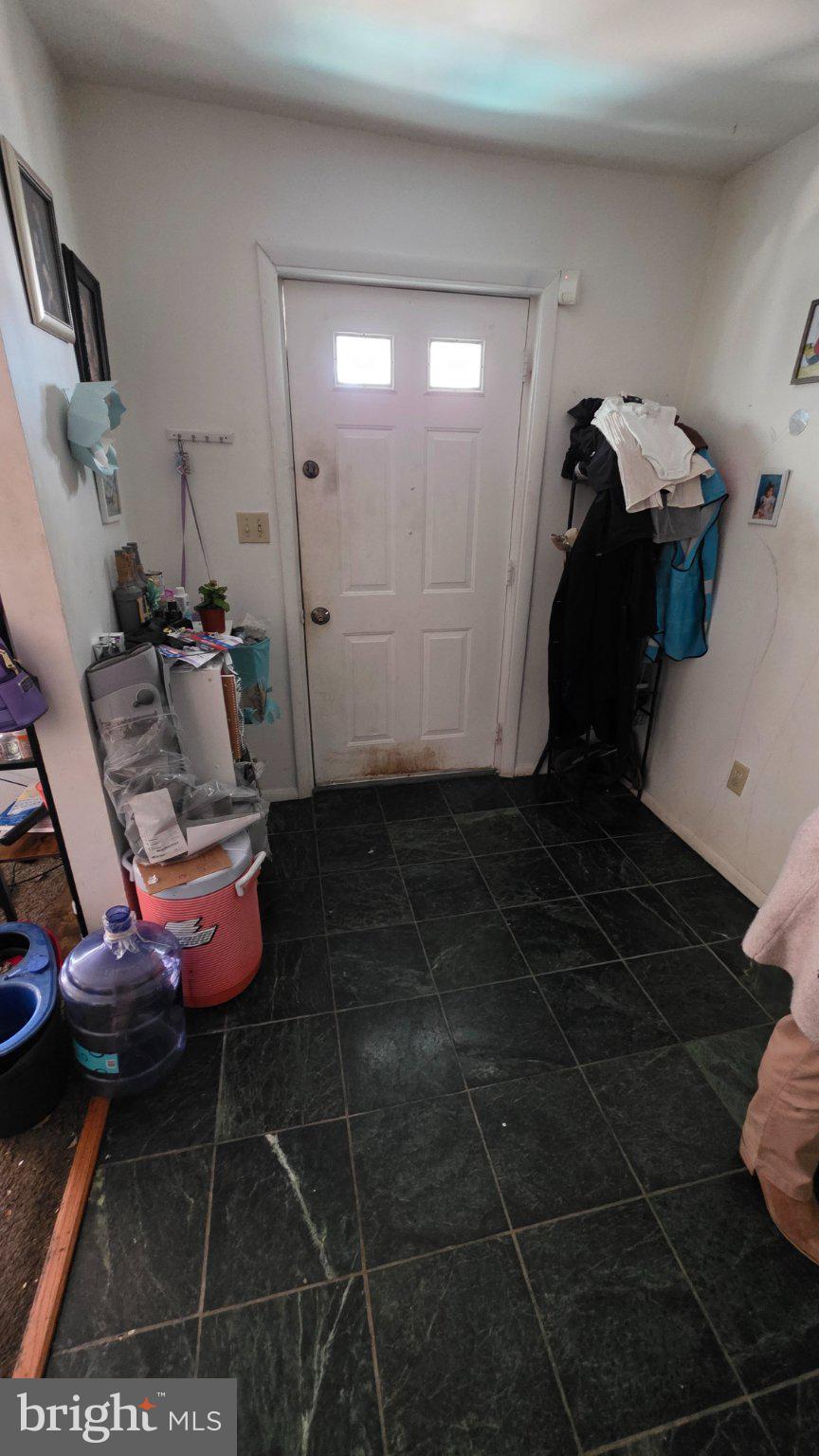 MIDDLETOWN - Residential