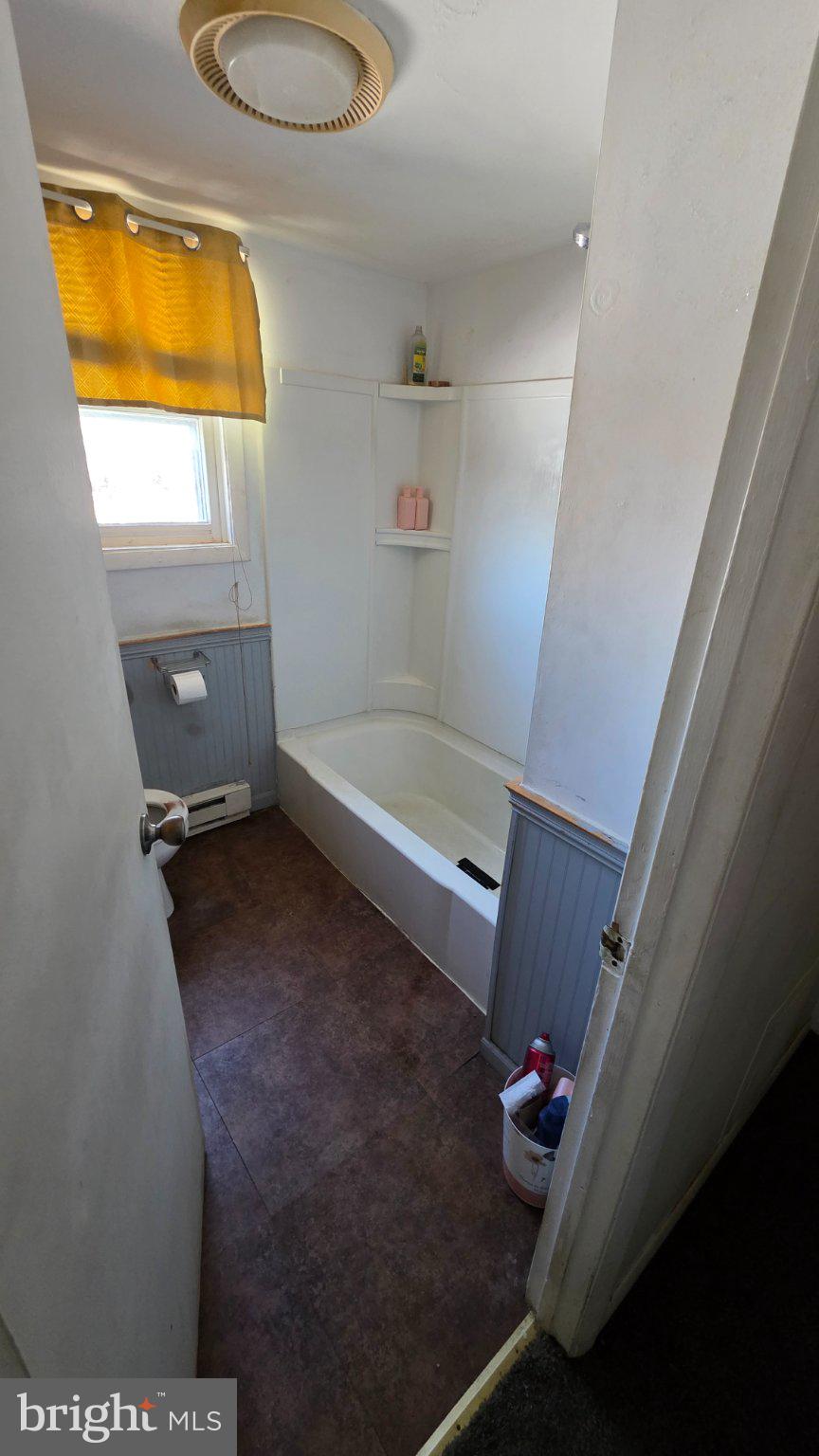 MIDDLETOWN - Residential