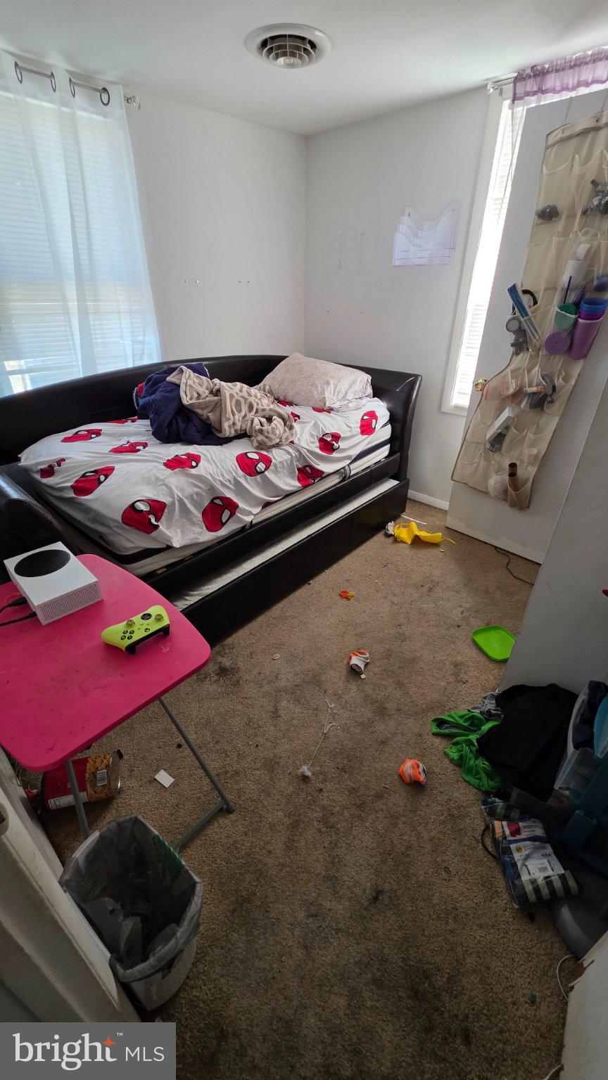 MIDDLETOWN - Residential