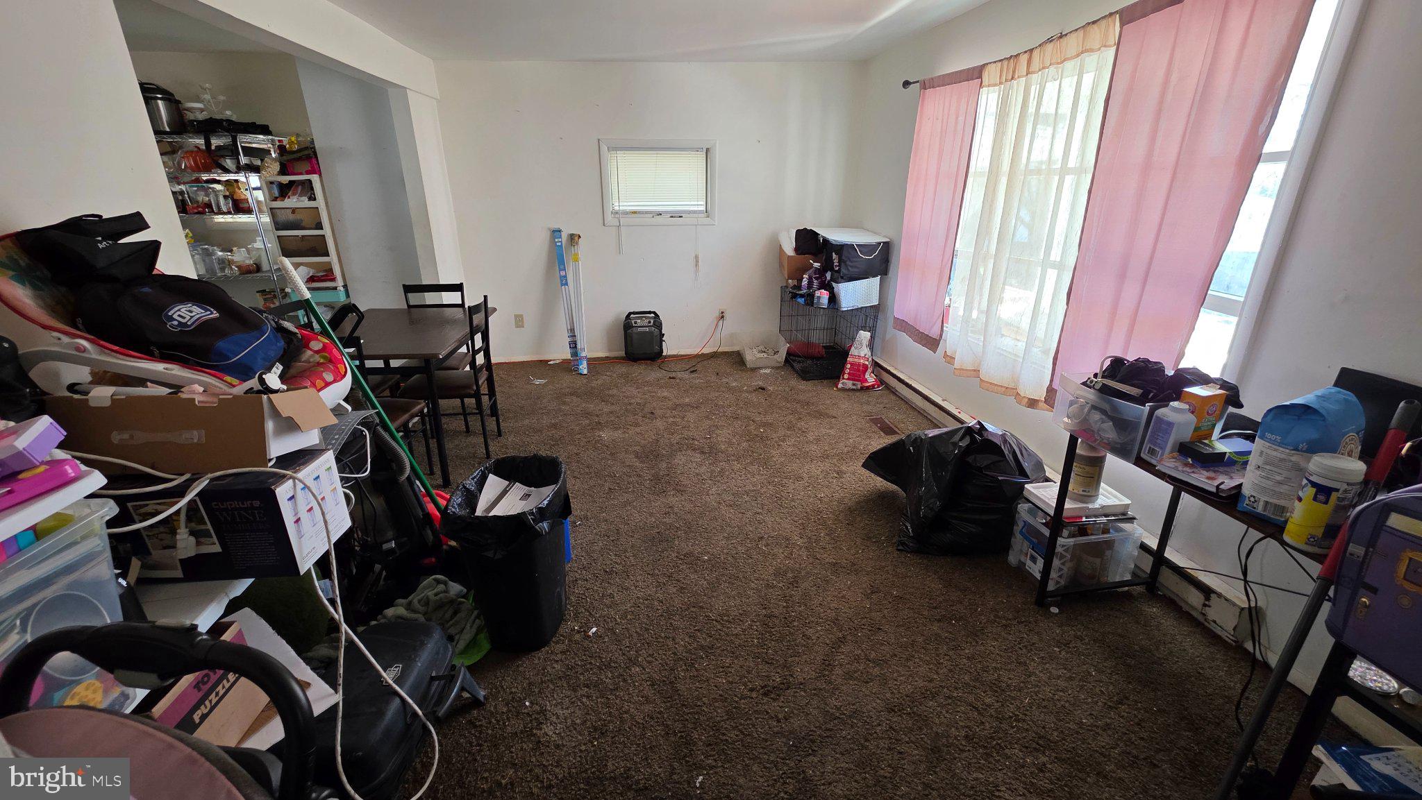 MIDDLETOWN - Residential