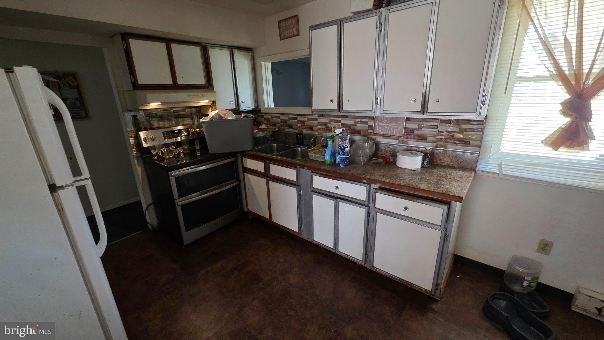 MIDDLETOWN - Residential