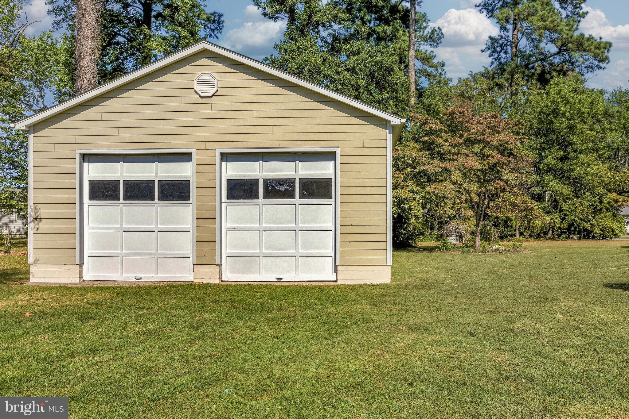 GLEBE HARBOR - Residential
