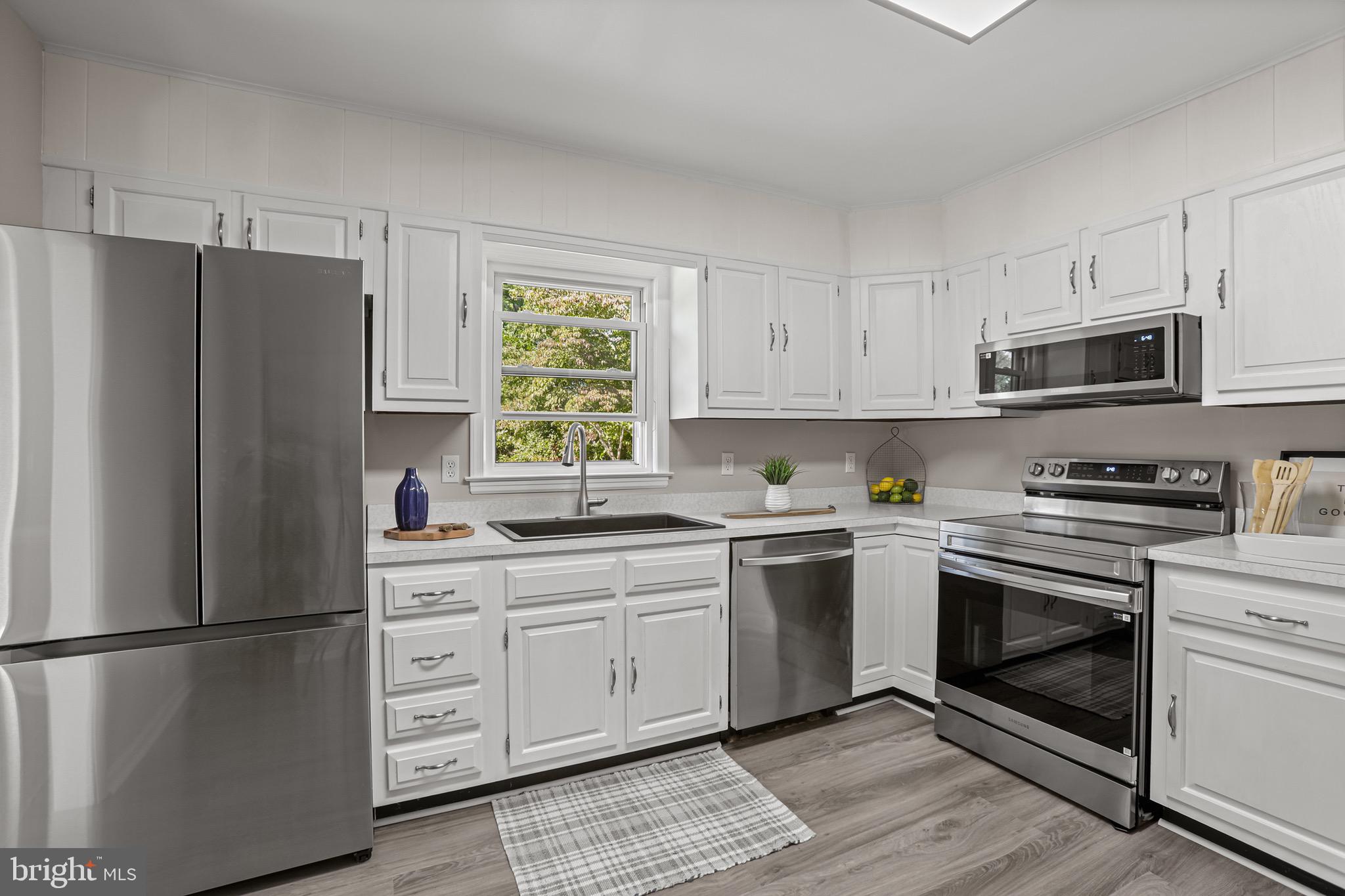 GLEBE HARBOR - Residential