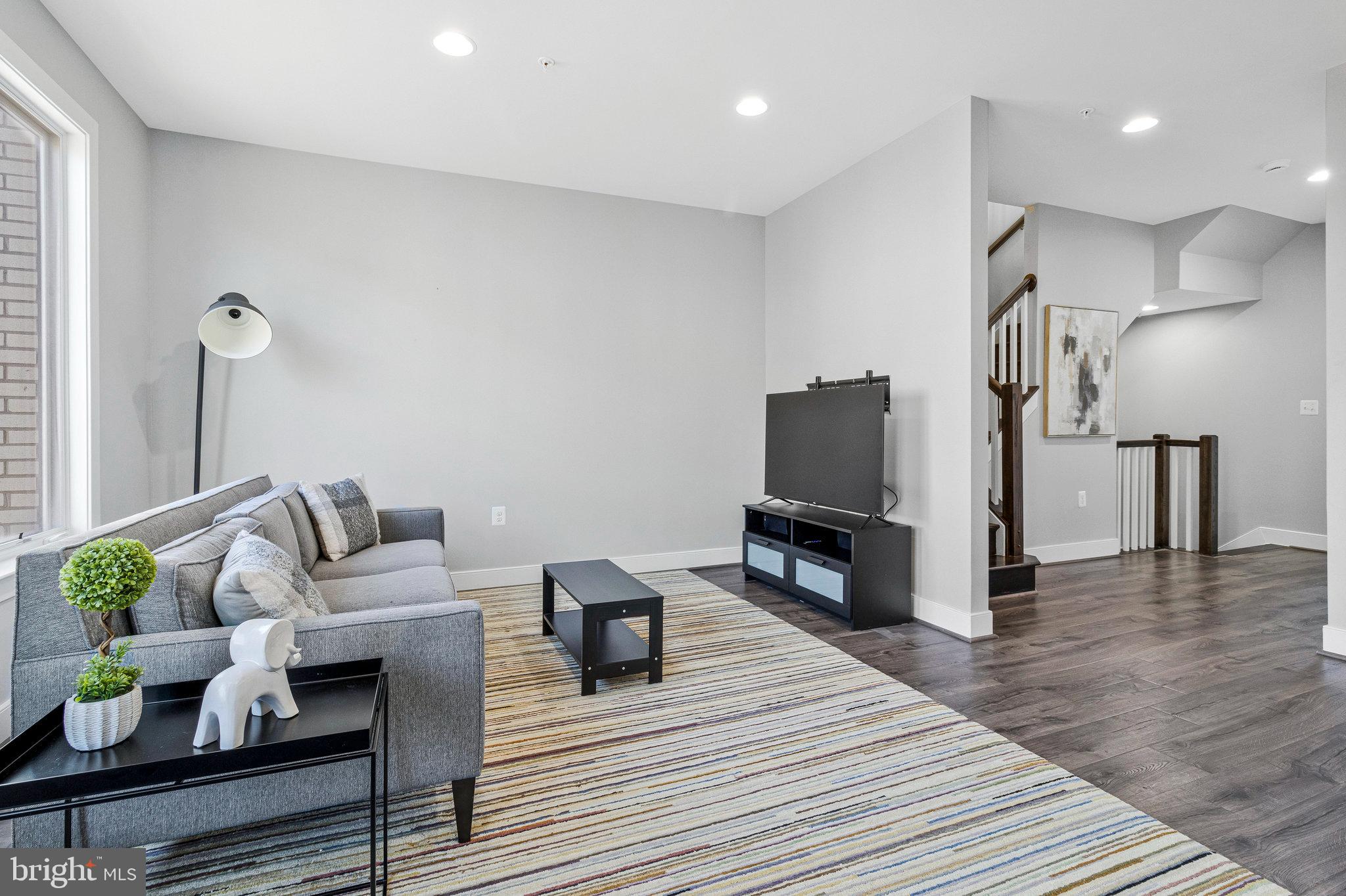 POTOMAC YARD - Residential