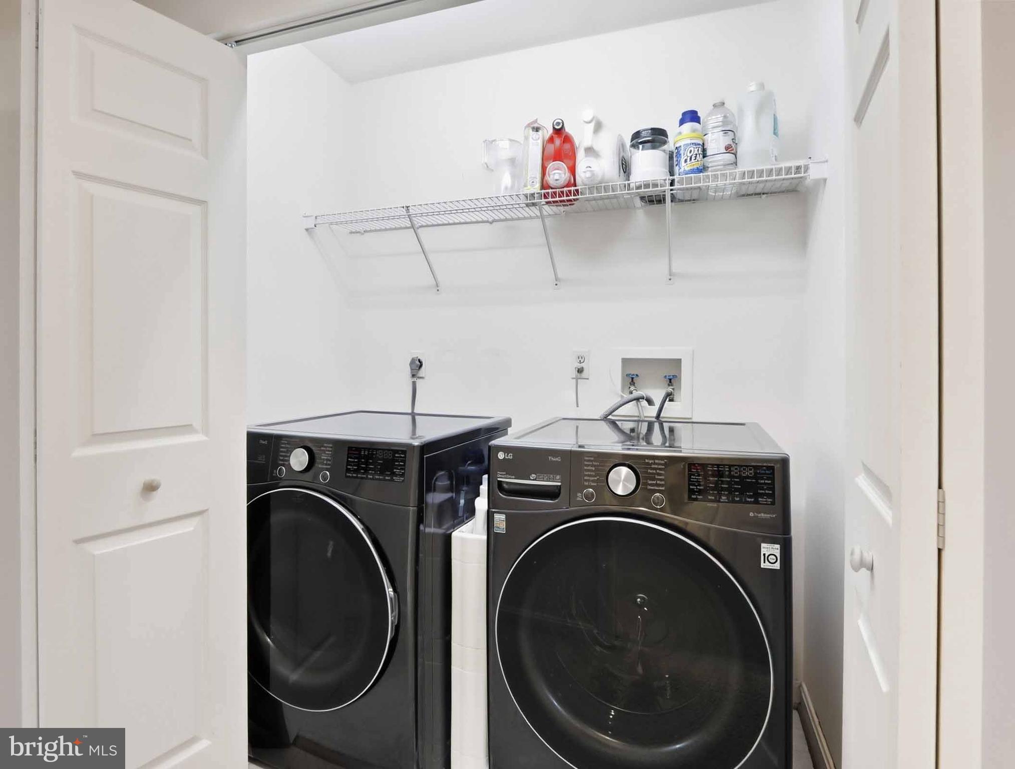 VILLAGE OF RIVER HILL - Residential