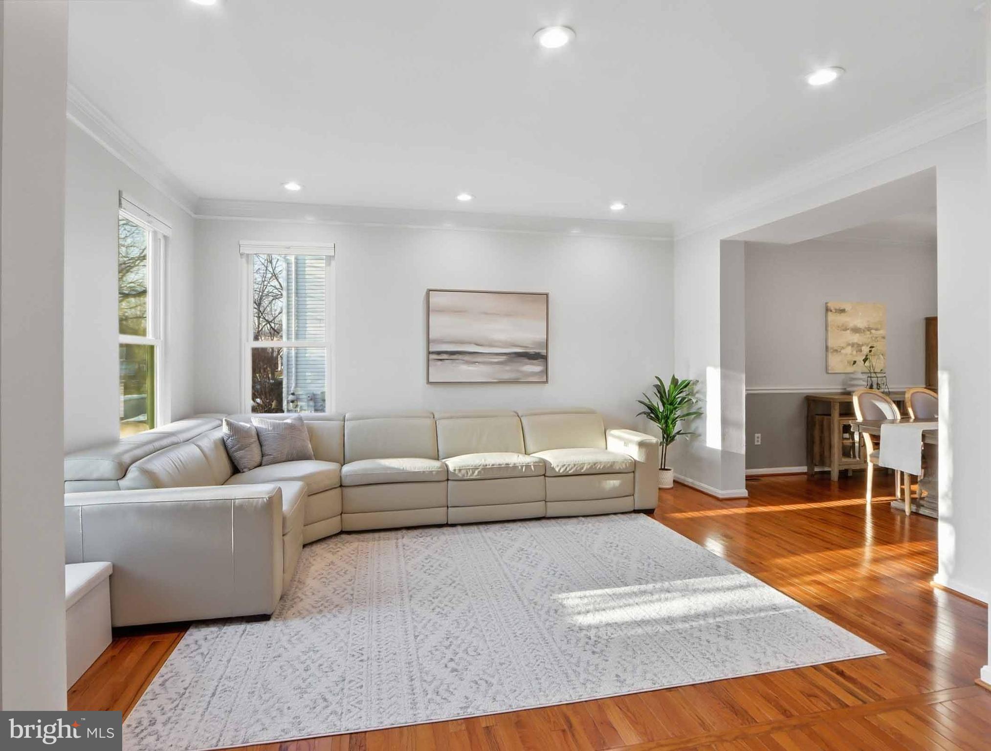 VILLAGE OF RIVER HILL - Residential