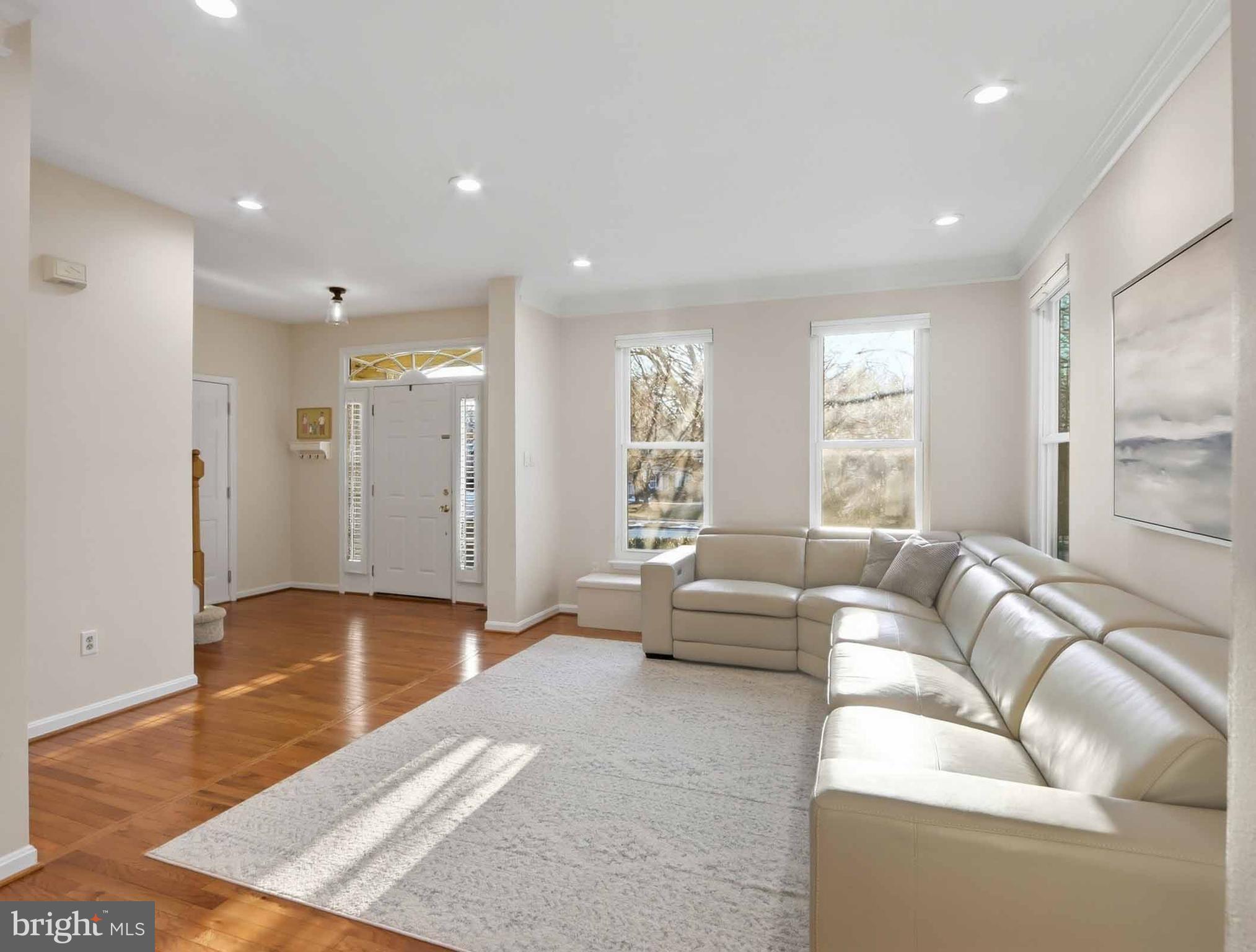 VILLAGE OF RIVER HILL - Residential