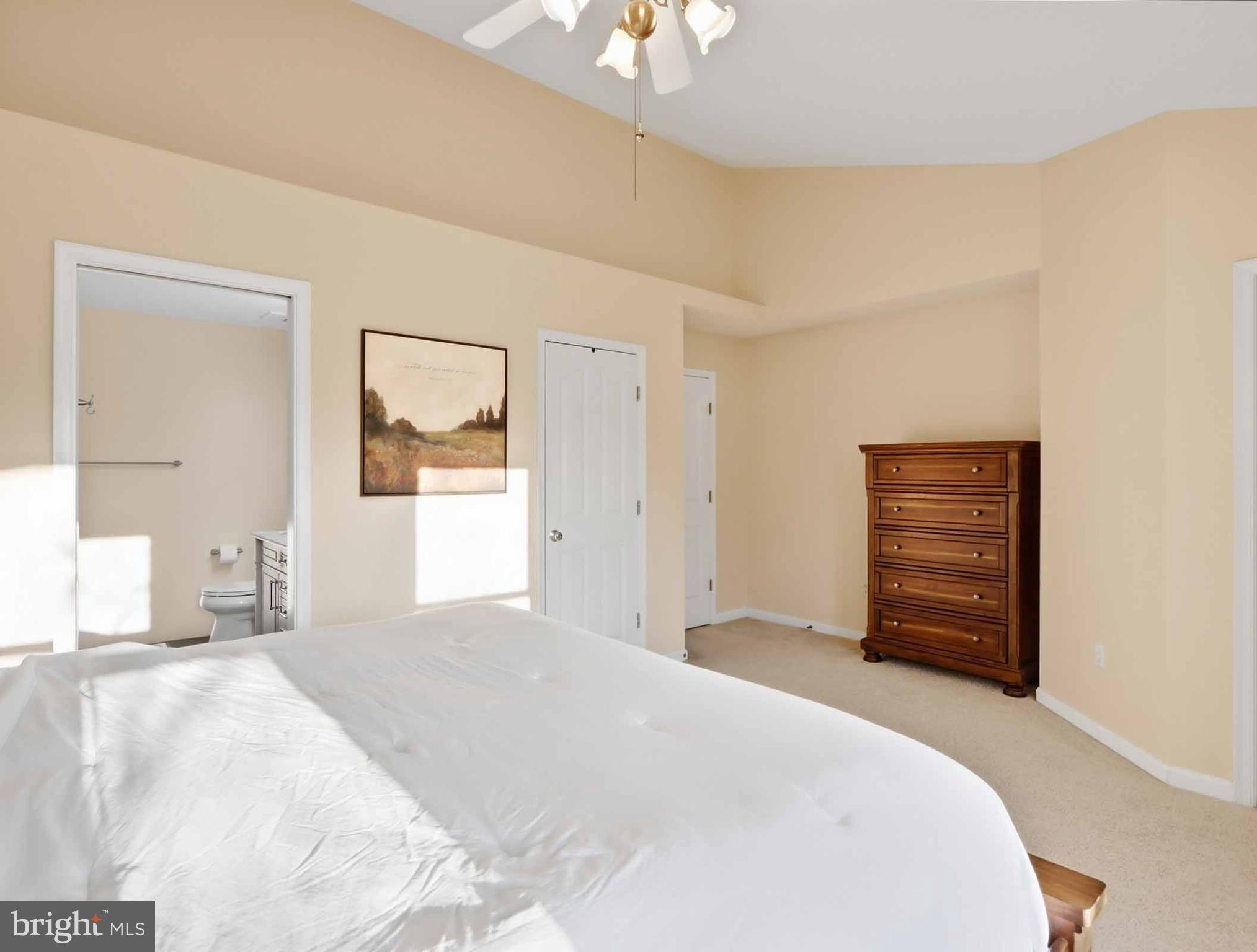 VILLAGE OF RIVER HILL - Residential