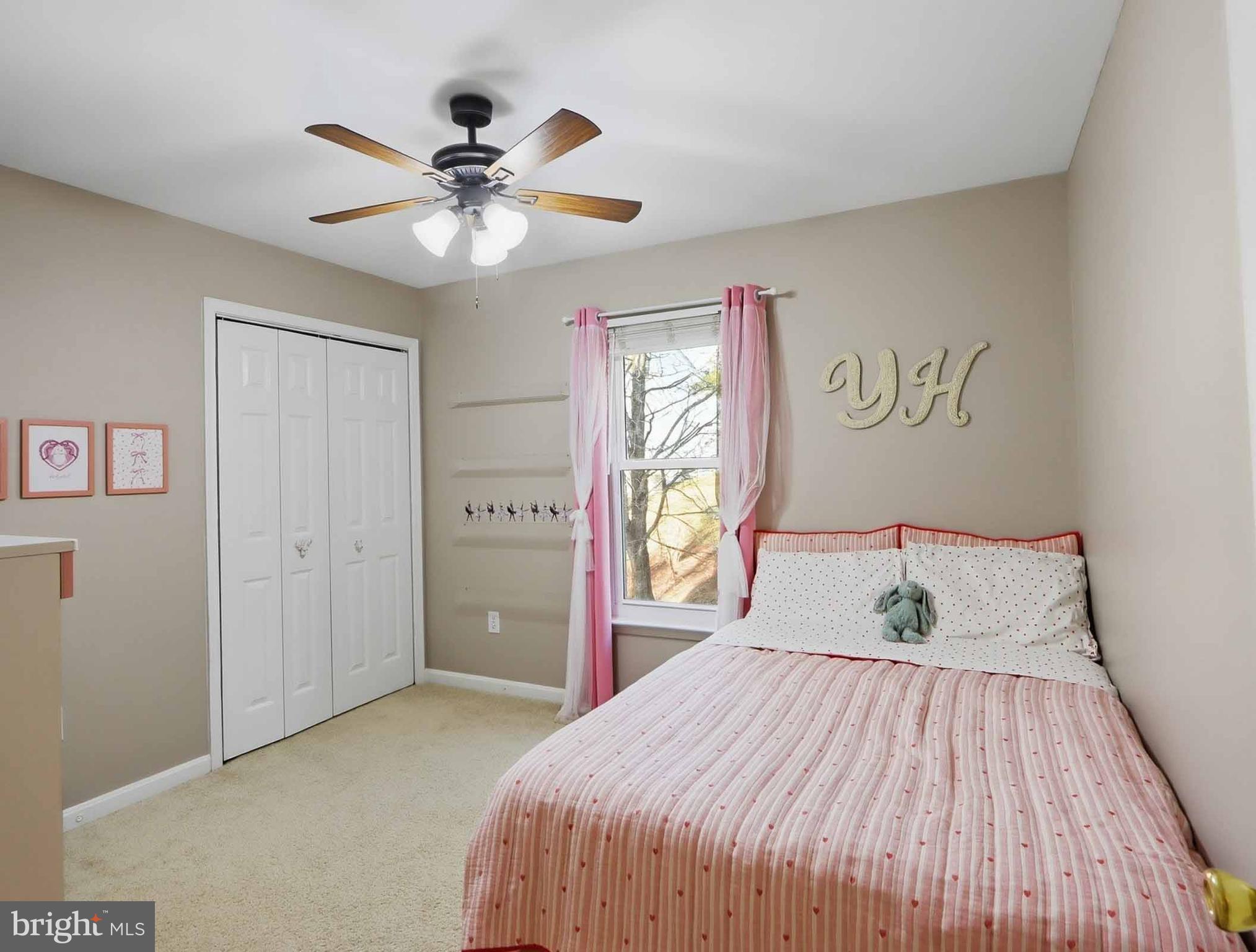 VILLAGE OF RIVER HILL - Residential