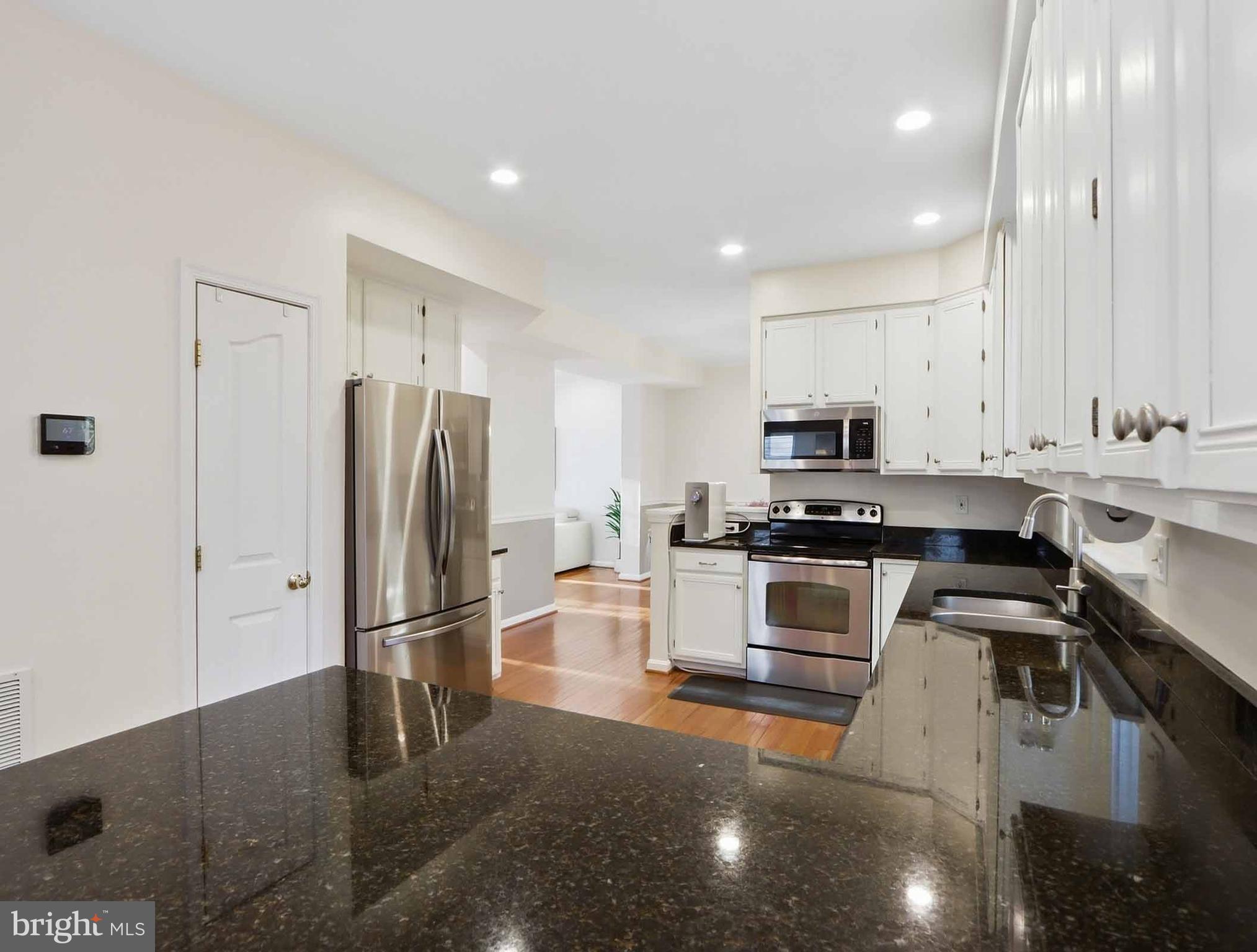 VILLAGE OF RIVER HILL - Residential