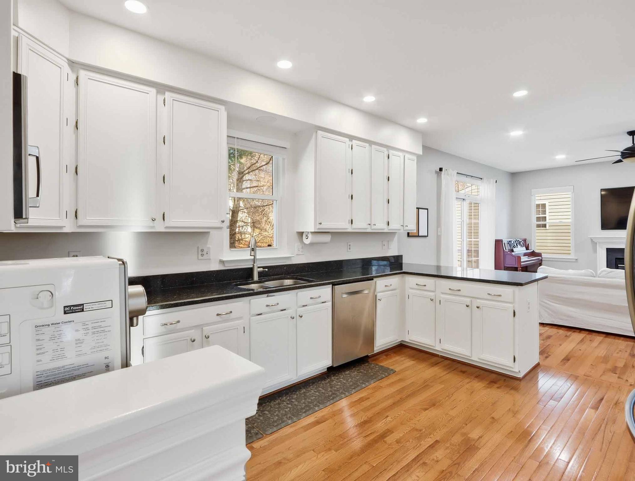 VILLAGE OF RIVER HILL - Residential