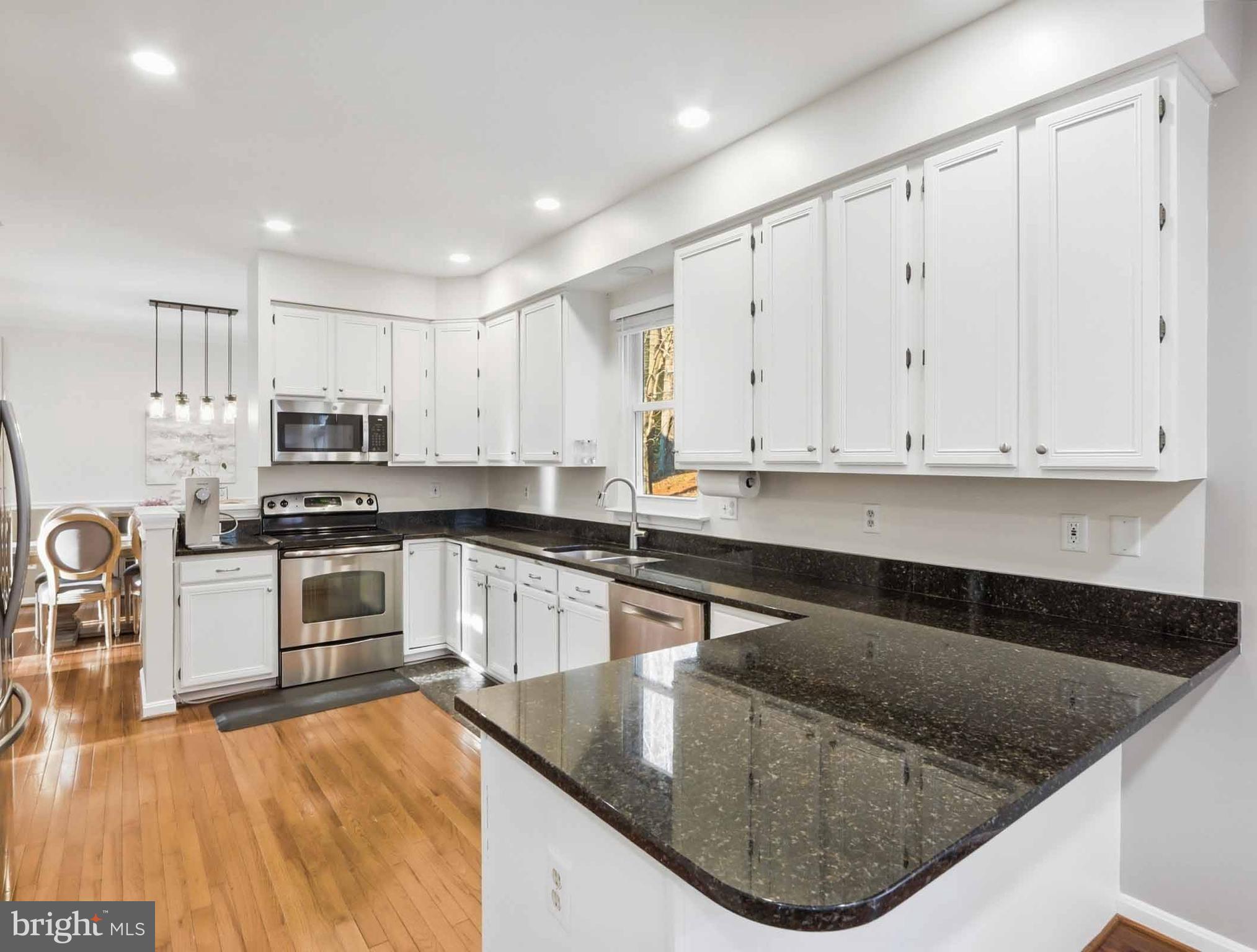 VILLAGE OF RIVER HILL - Residential