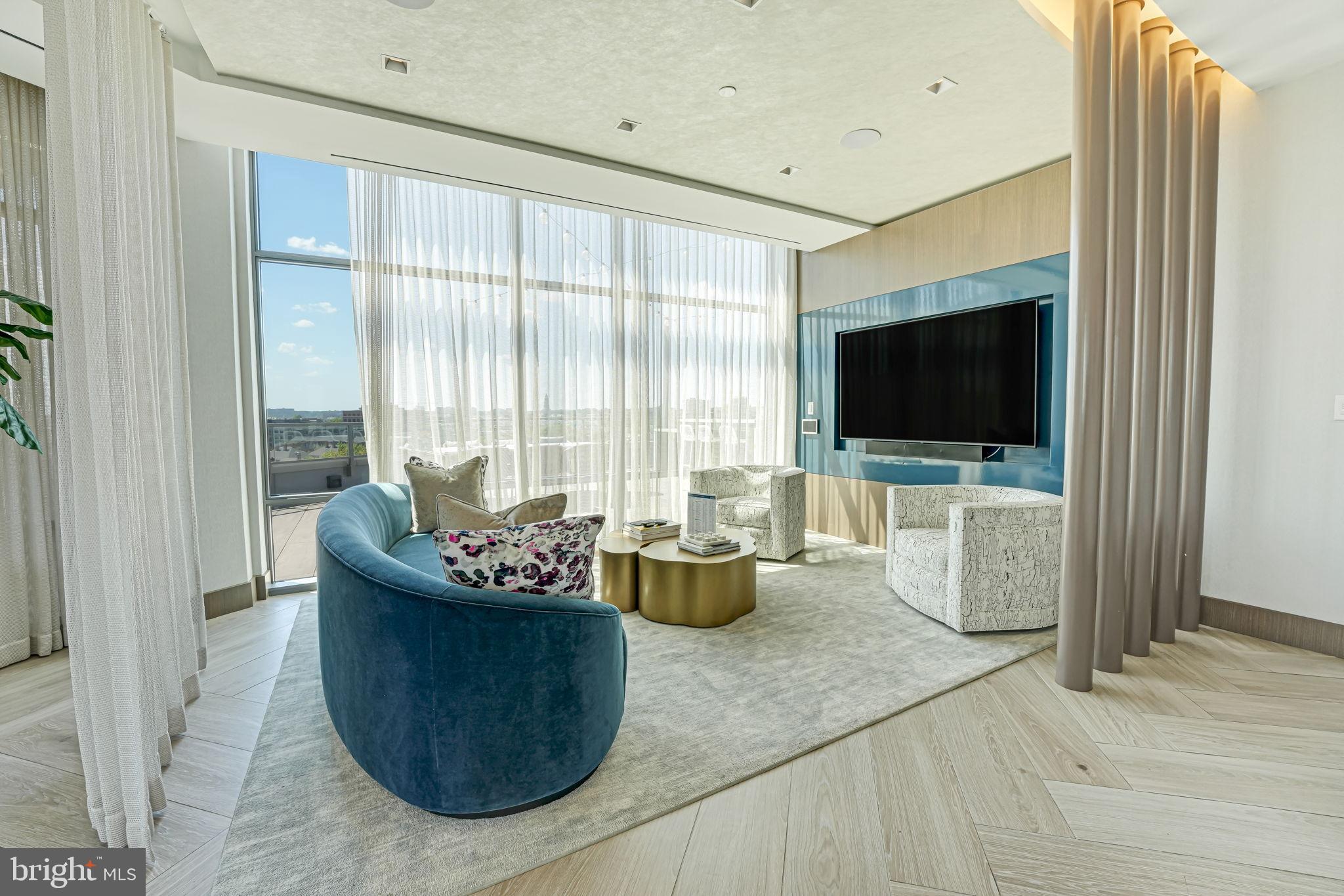 OLD TOWN NORTH - Residential