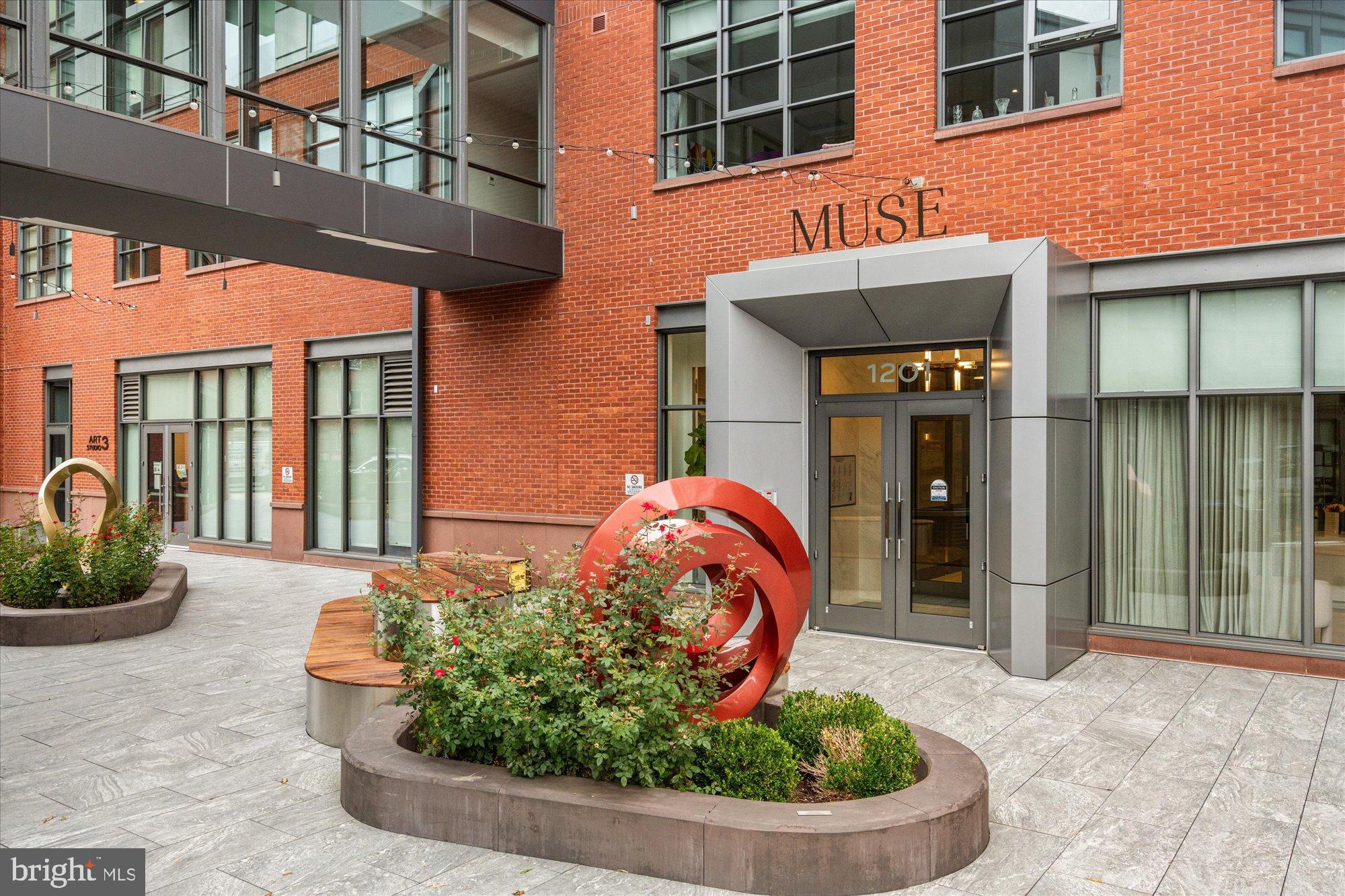 OLD TOWN NORTH - Residential