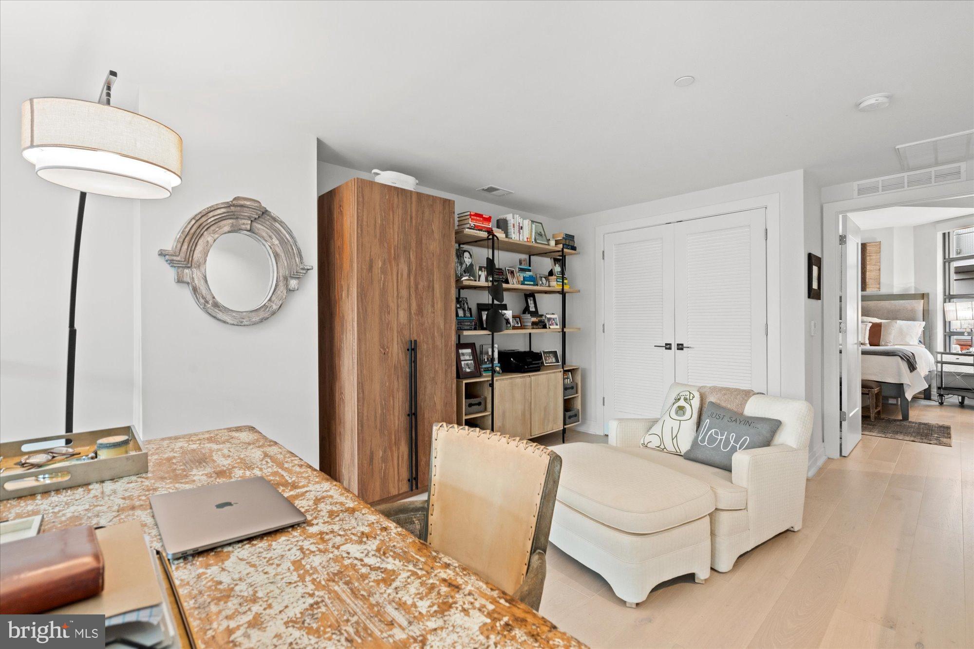 OLD TOWN NORTH - Residential