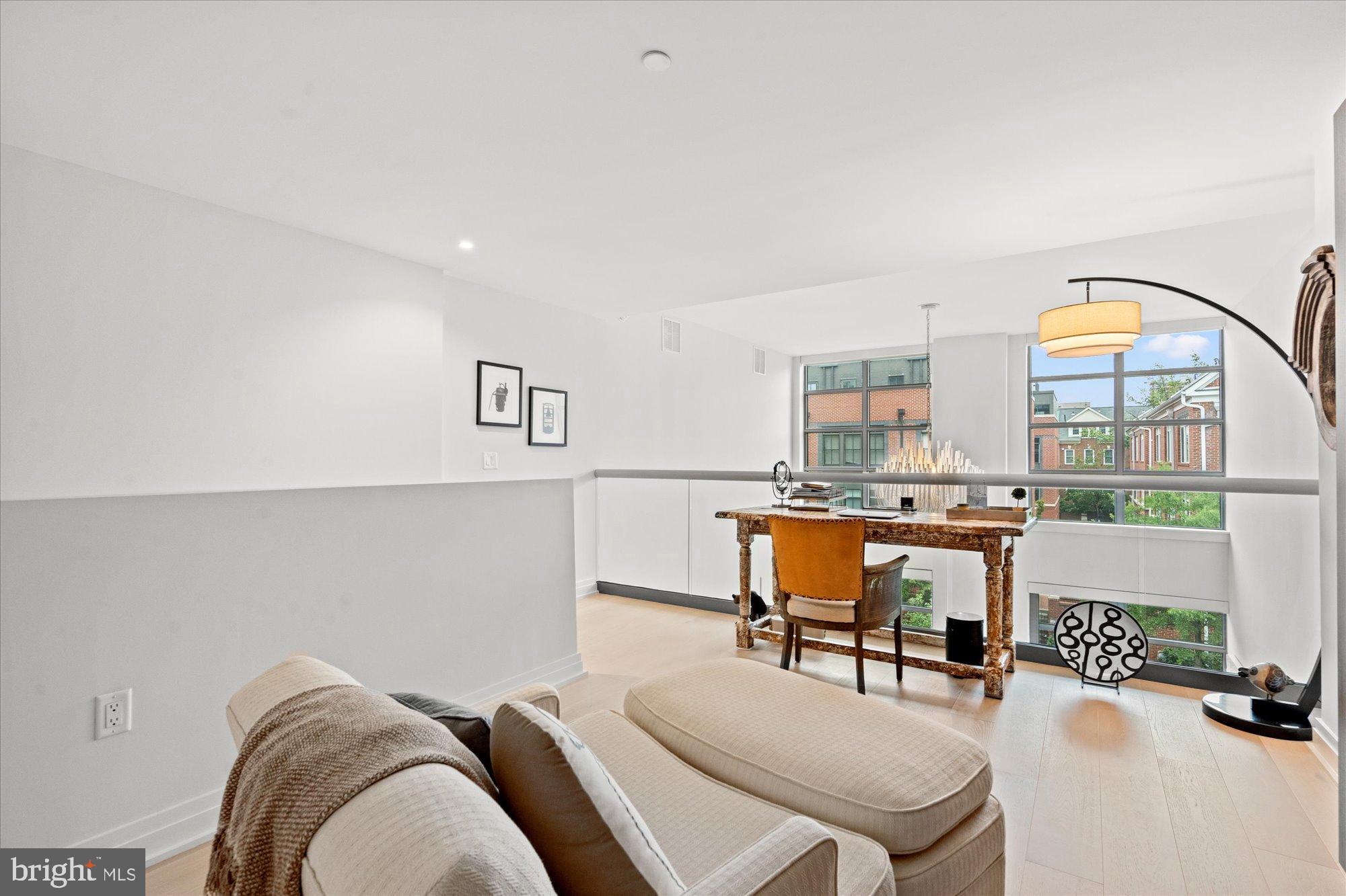 OLD TOWN NORTH - Residential