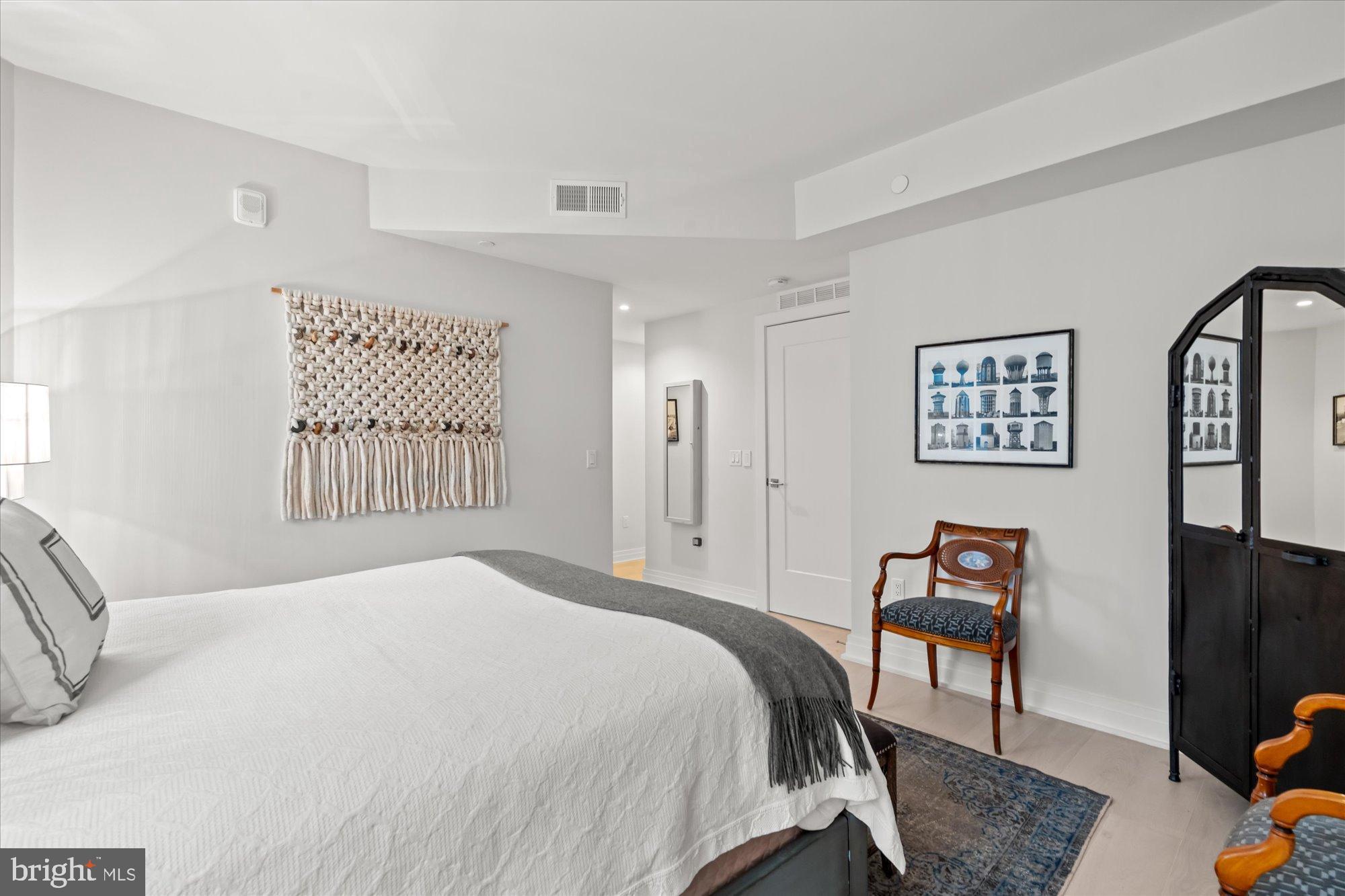 OLD TOWN NORTH - Residential