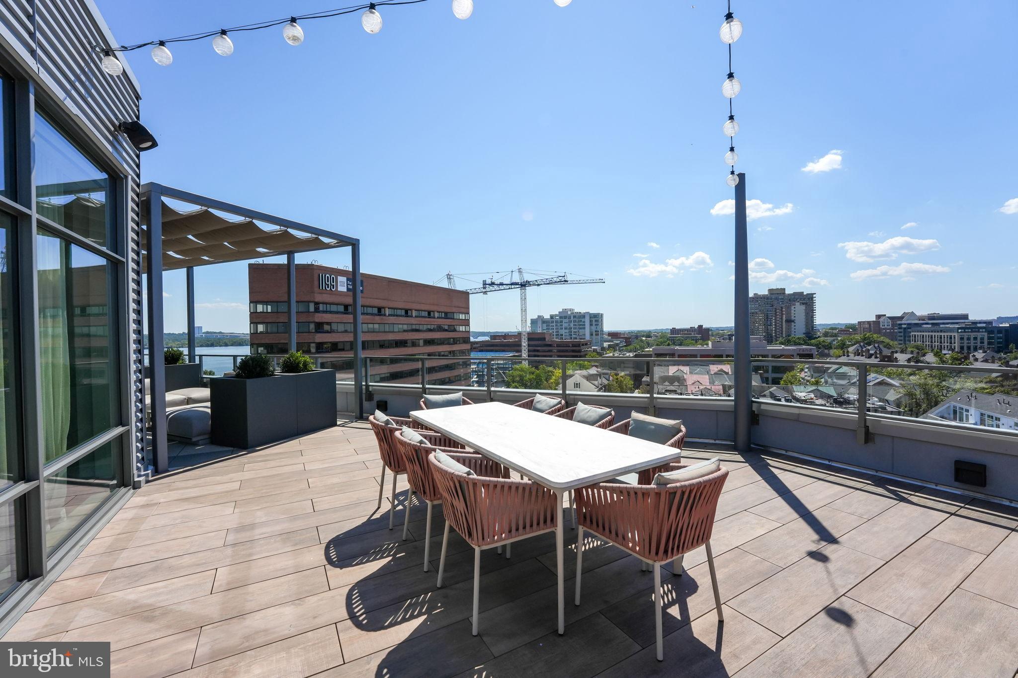 OLD TOWN NORTH - Residential