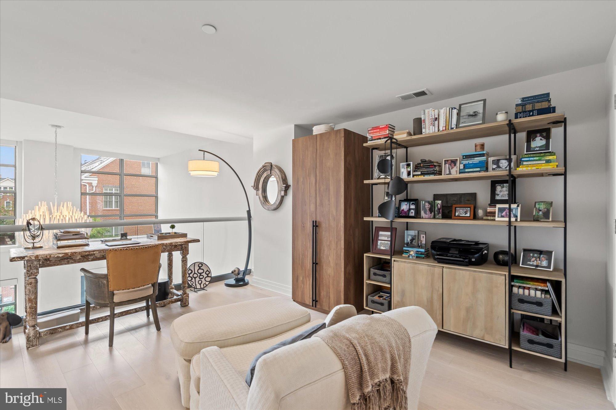 OLD TOWN NORTH - Residential