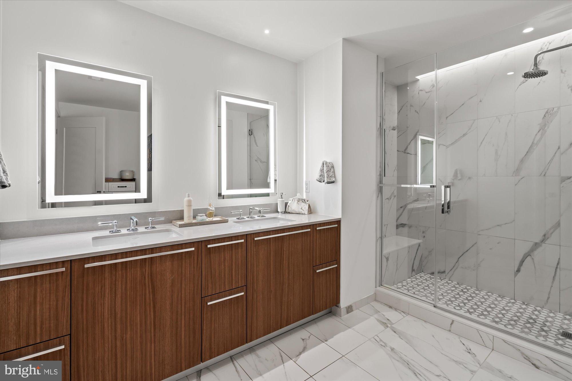 OLD TOWN NORTH - Residential