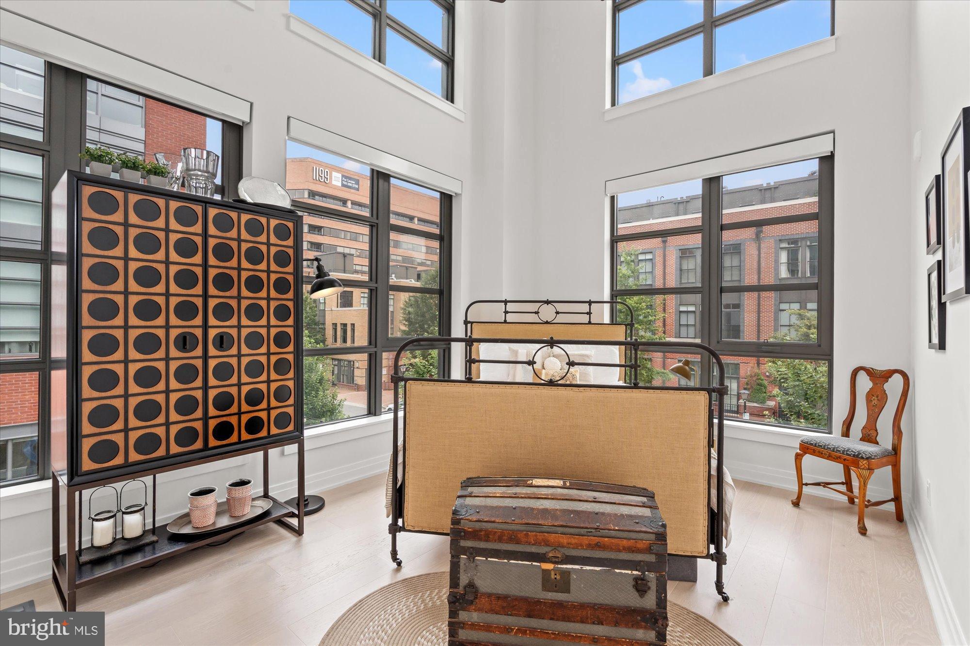 OLD TOWN NORTH - Residential