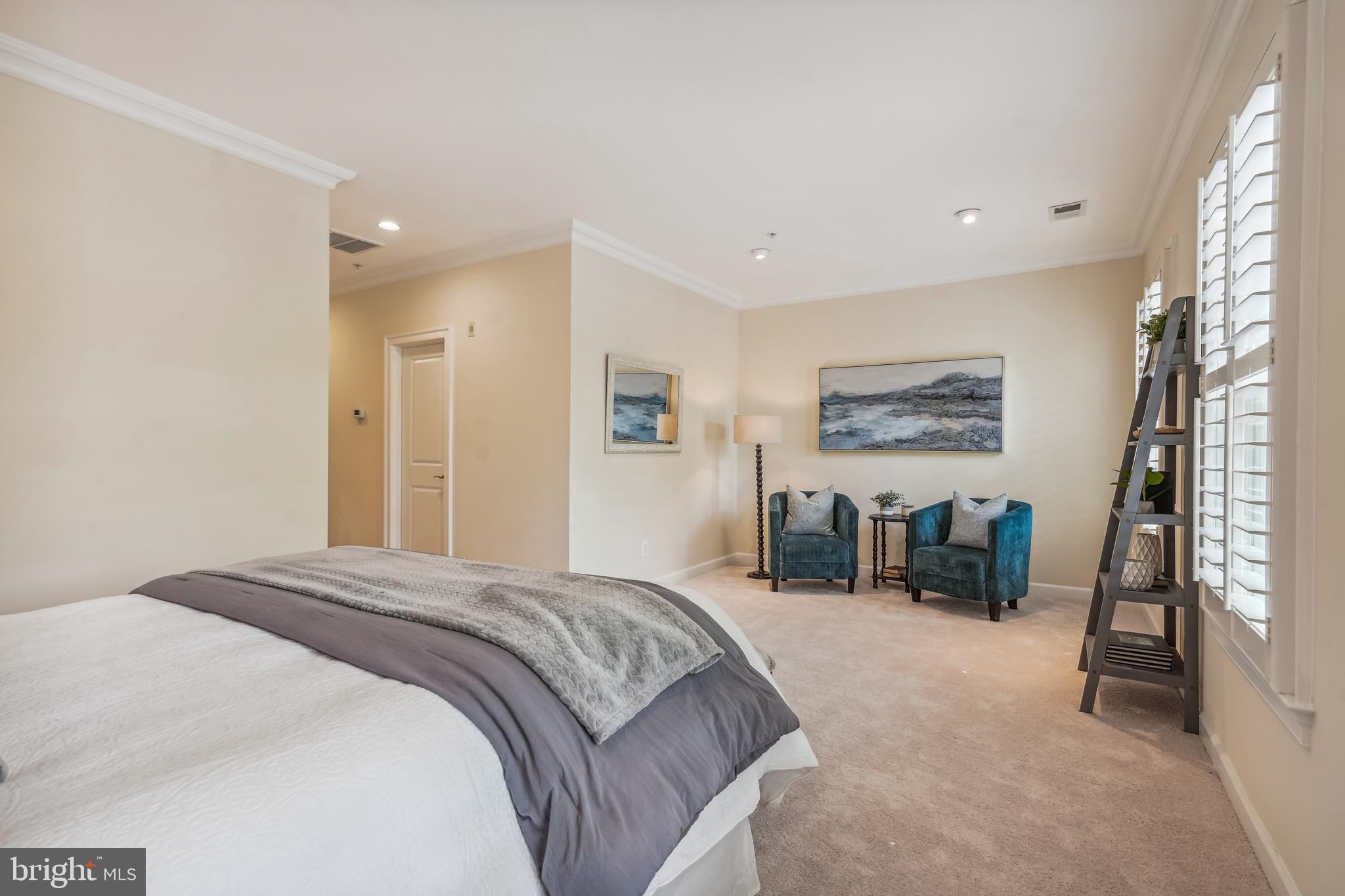 CHATHAM SQUARE - Residential