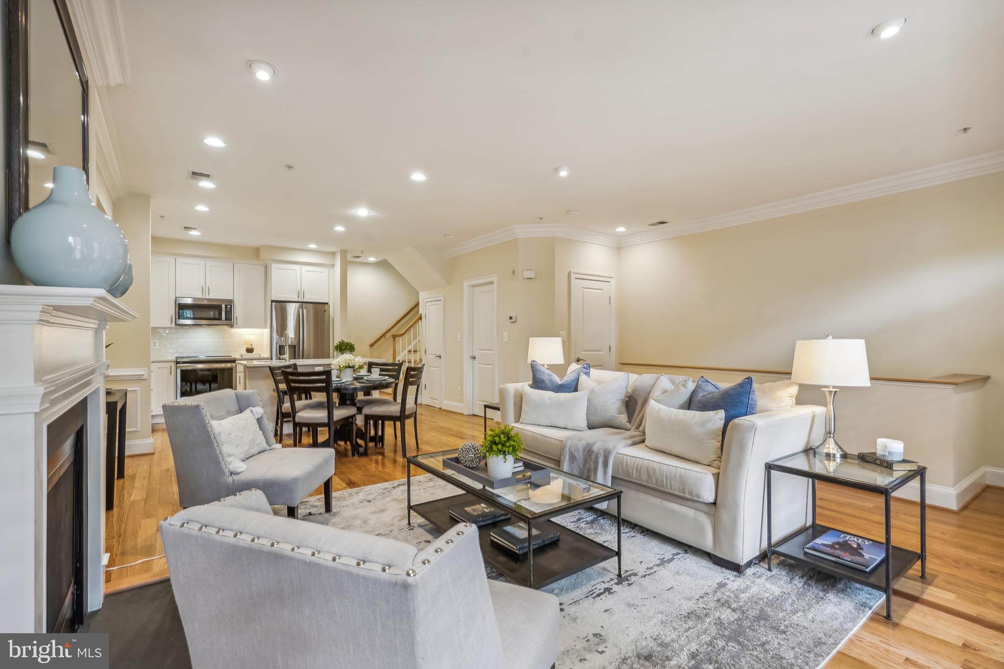 CHATHAM SQUARE - Residential