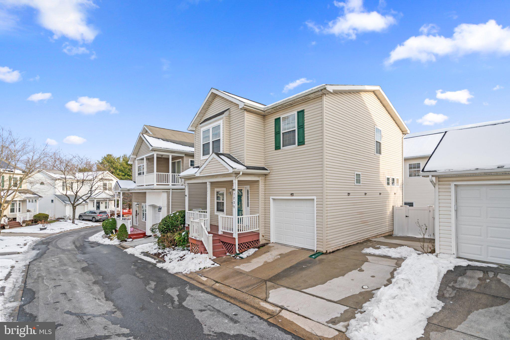 NEW COLONY VILLAGE - Residential