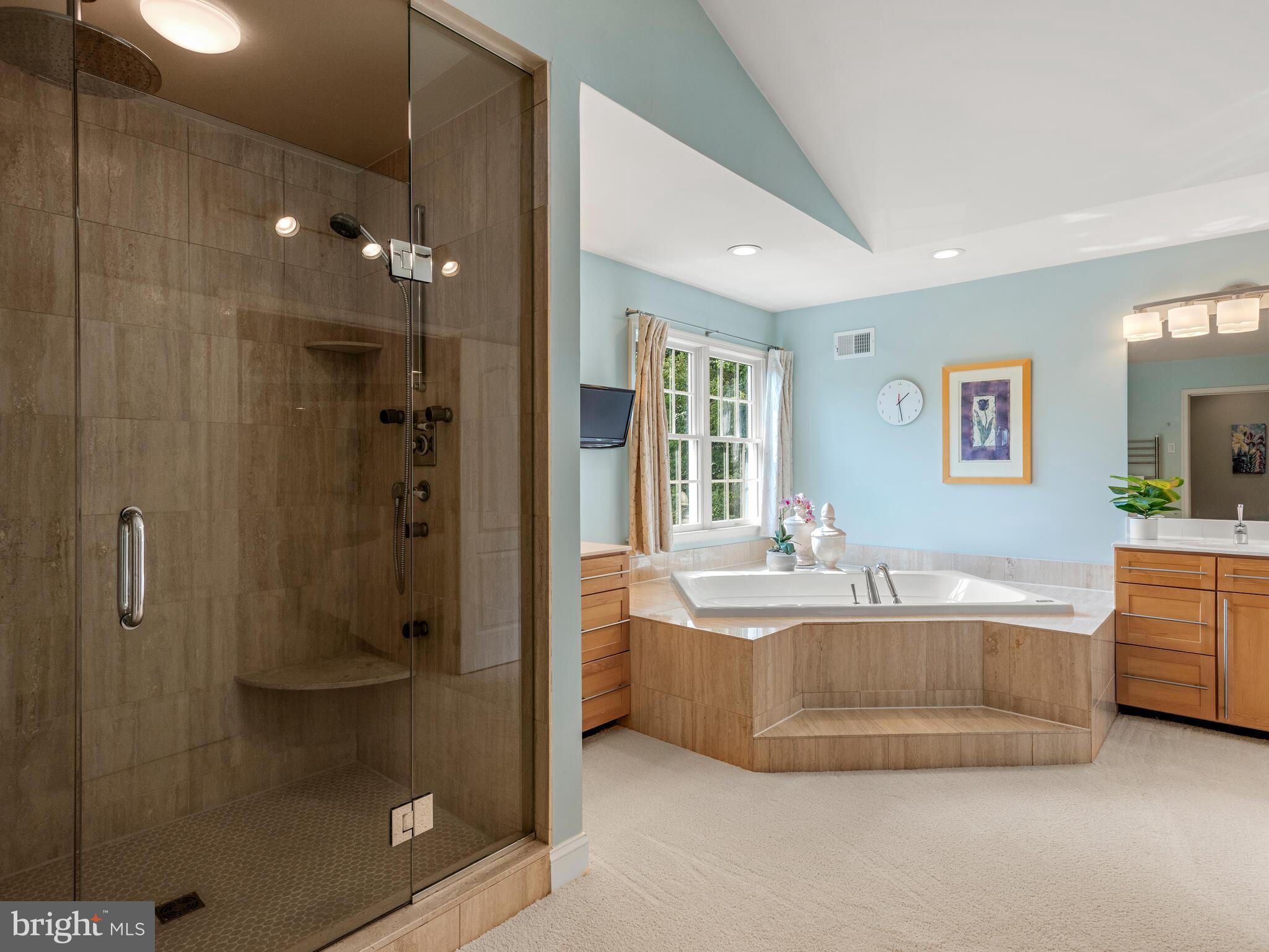 VALLEY FORGE WOODS - Residential