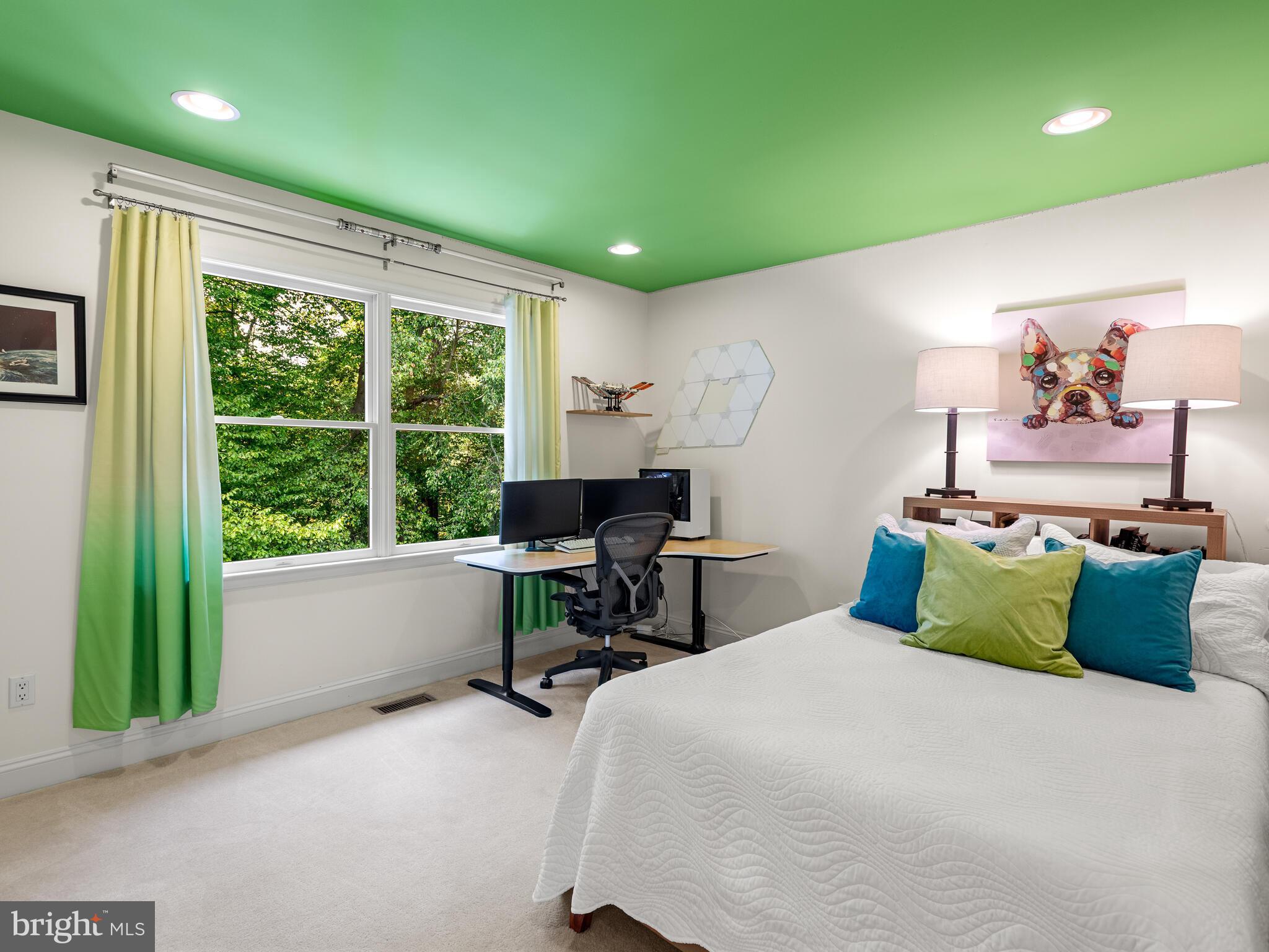 VALLEY FORGE WOODS - Residential