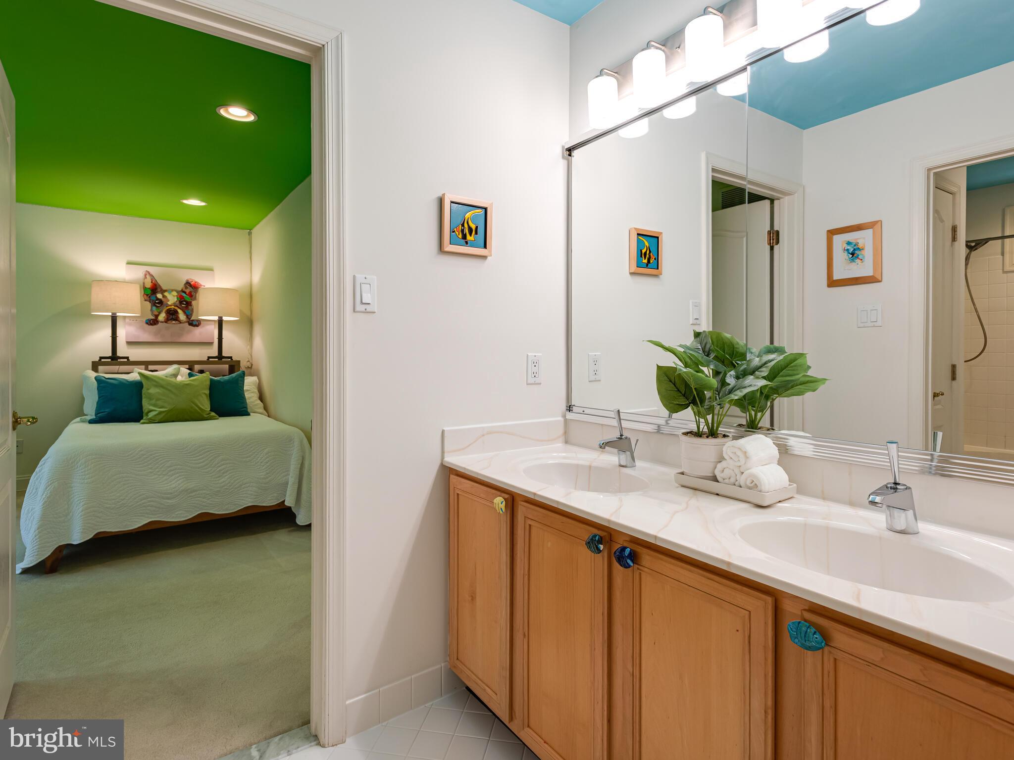 VALLEY FORGE WOODS - Residential