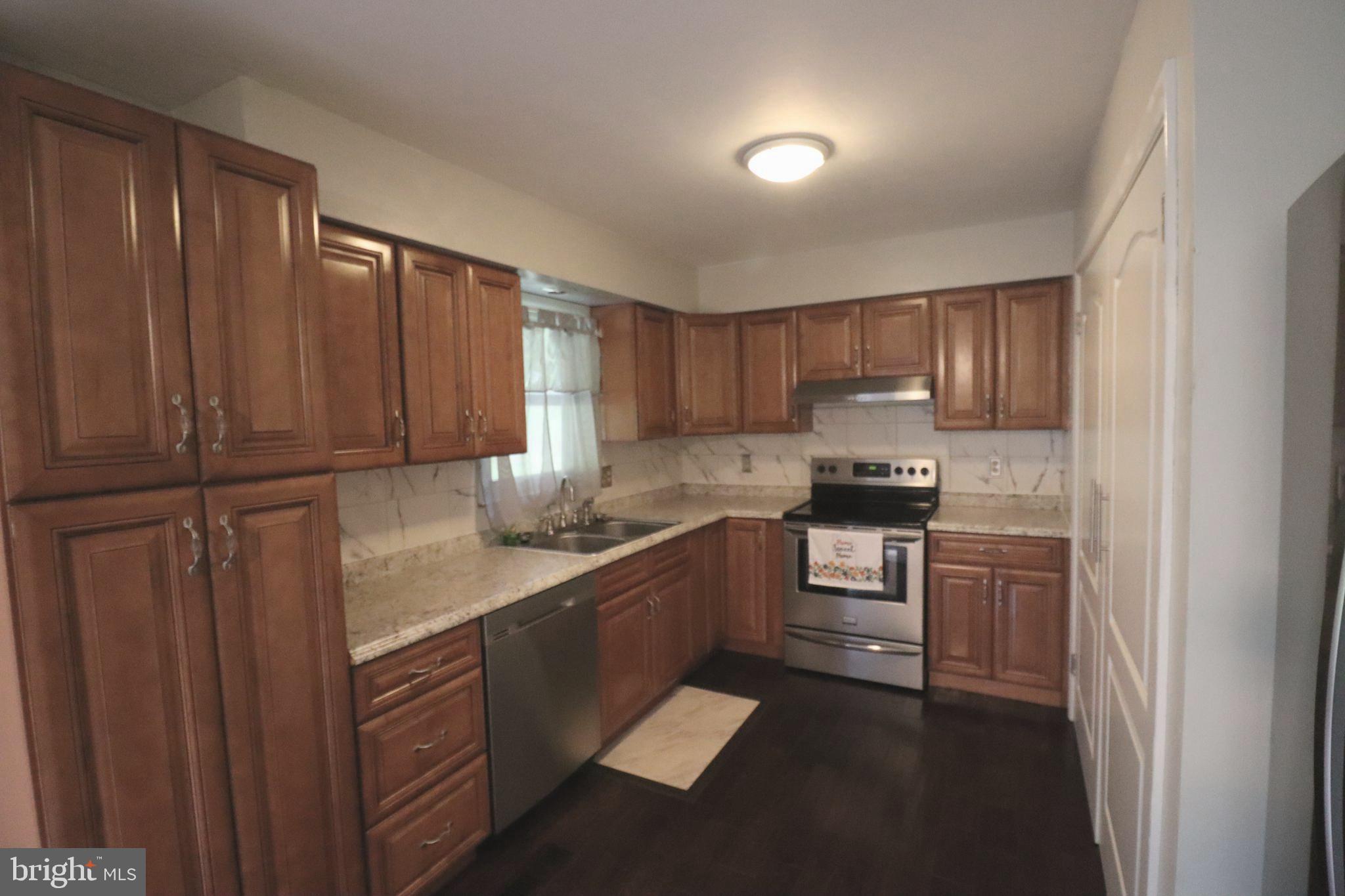 WEST MANHEIM - Residential