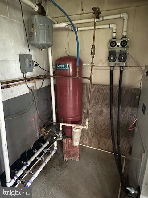 WEST MANHEIM - Residential