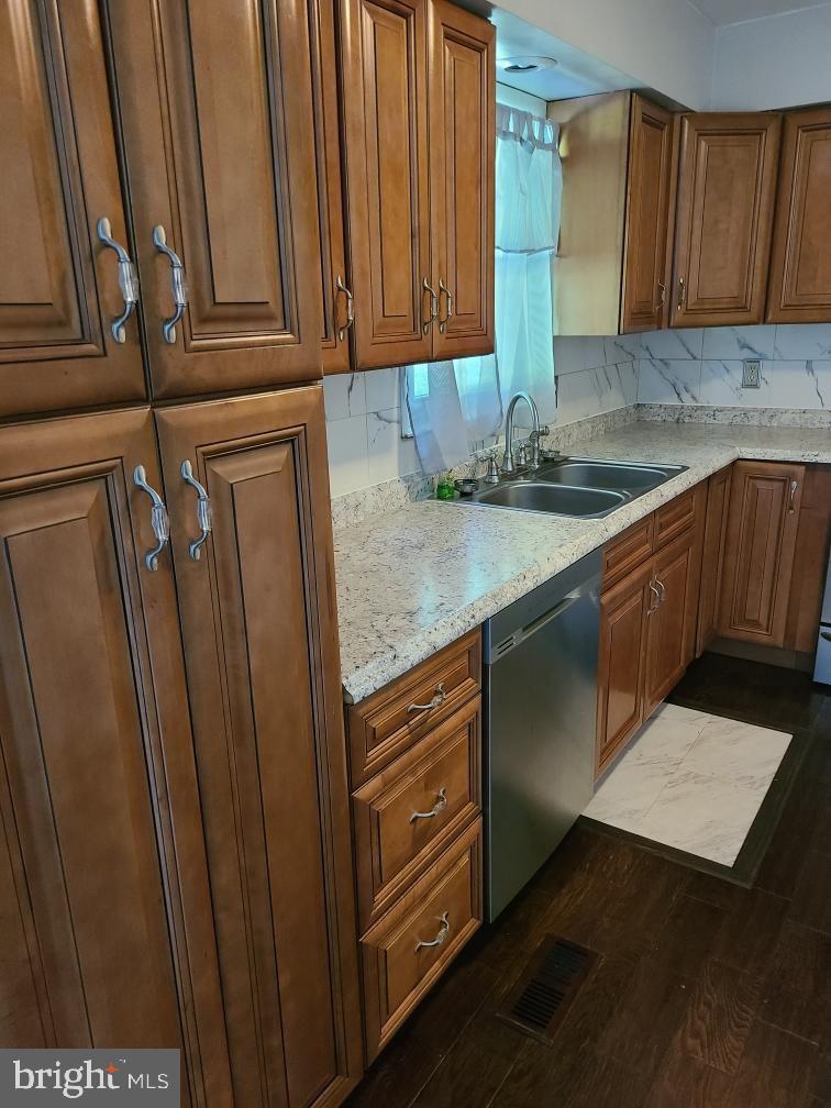 WEST MANHEIM - Residential