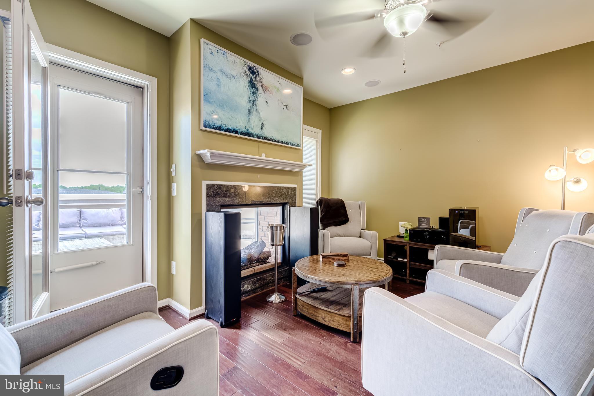 POTOMAC OVERLOOK AT NATIONAL HARBOR - Residential Lease