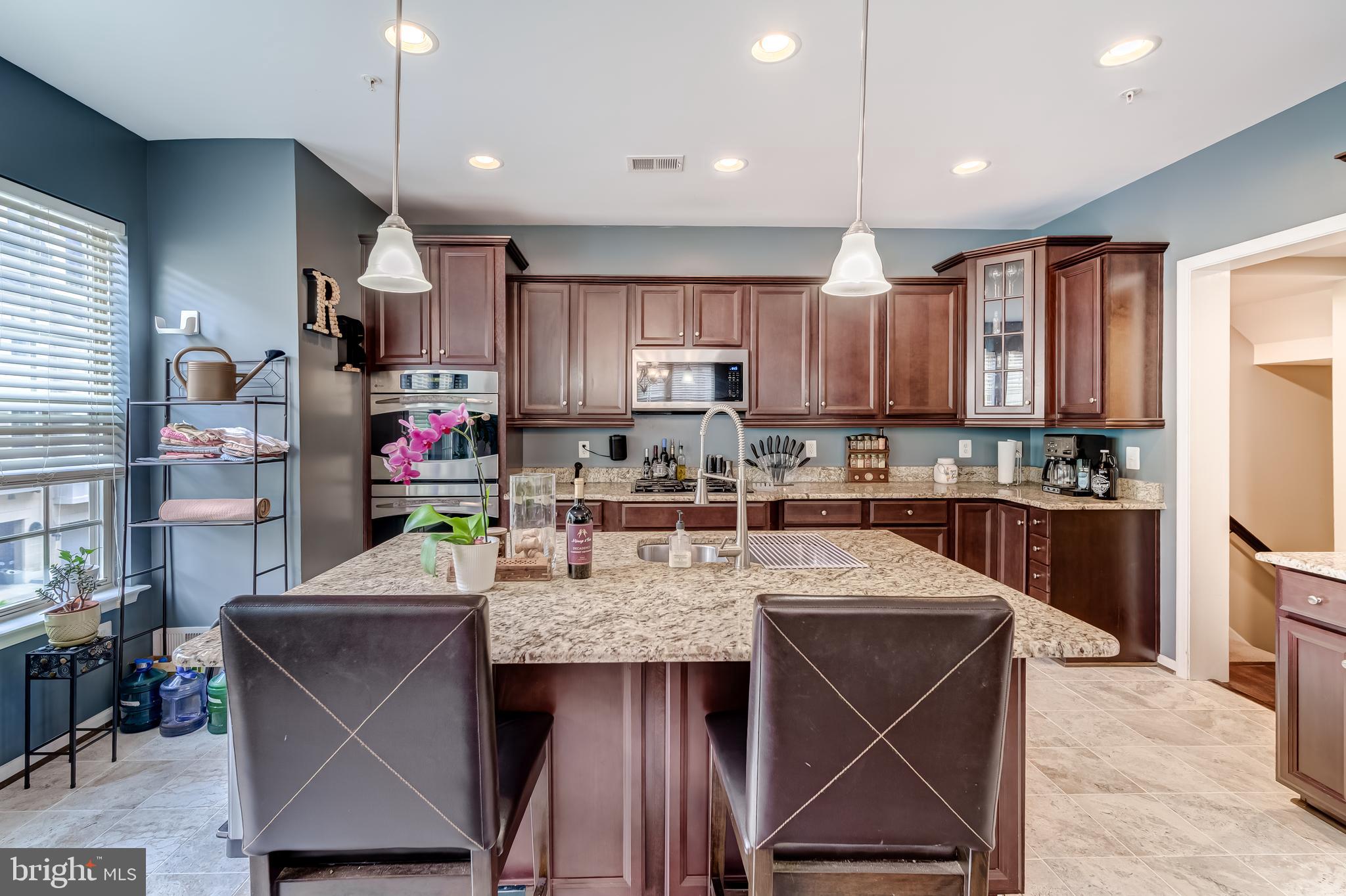 POTOMAC OVERLOOK AT NATIONAL HARBOR - Residential Lease