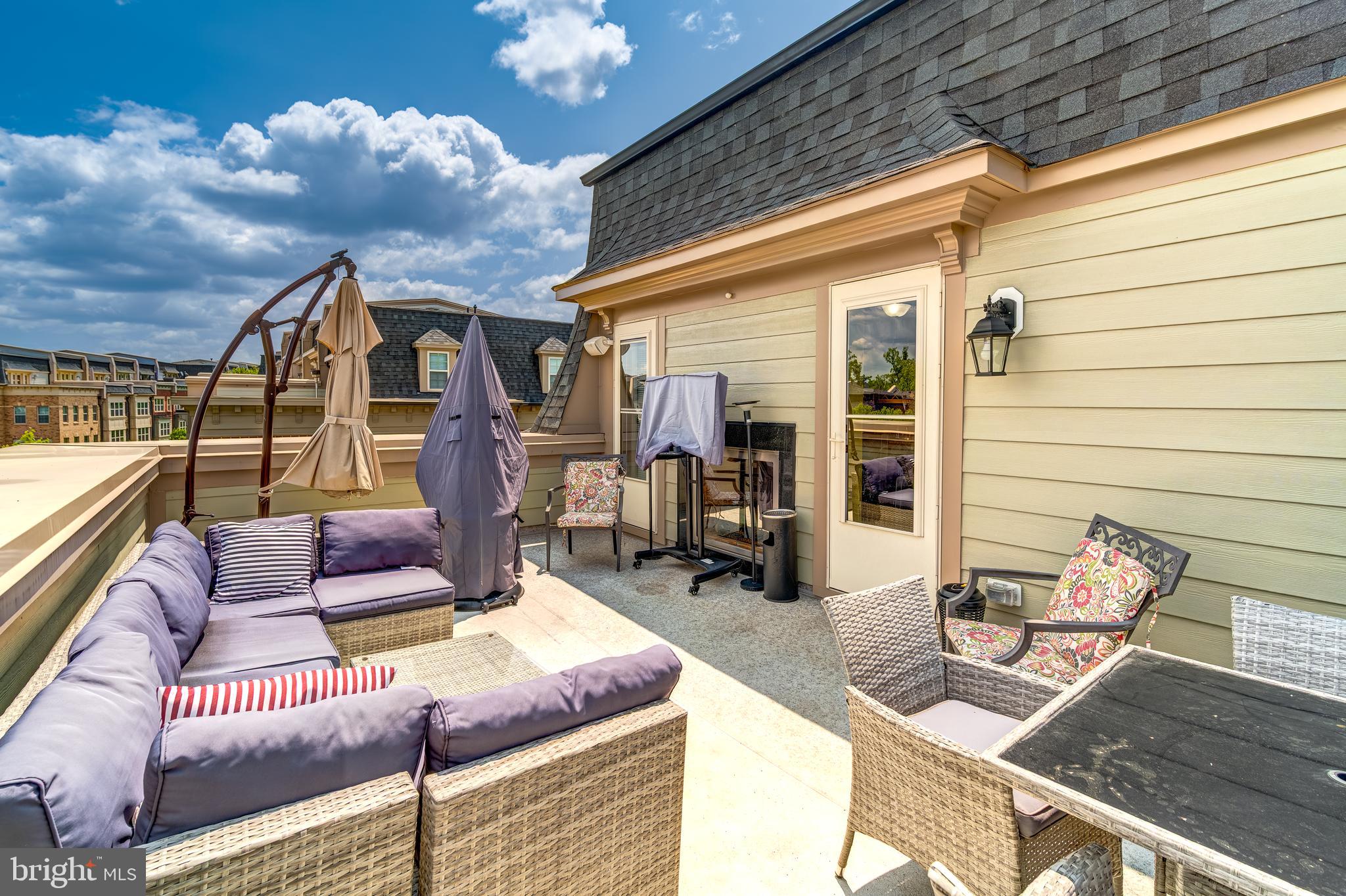 POTOMAC OVERLOOK AT NATIONAL HARBOR - Residential Lease