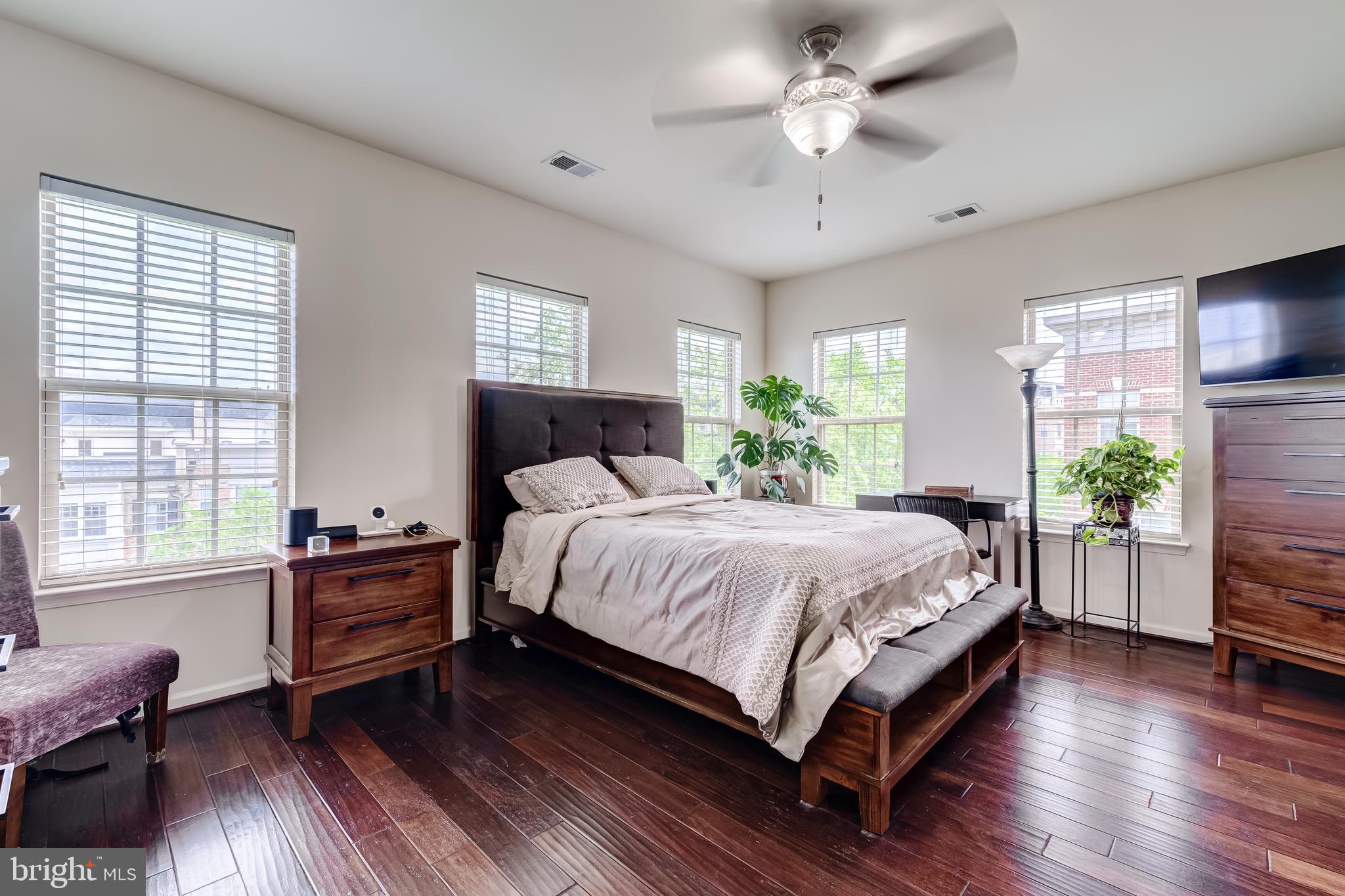 POTOMAC OVERLOOK AT NATIONAL HARBOR - Residential Lease